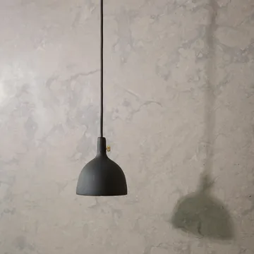 Cast shape 2 -riippuvalaisin - Musta - Audo Copenhagen