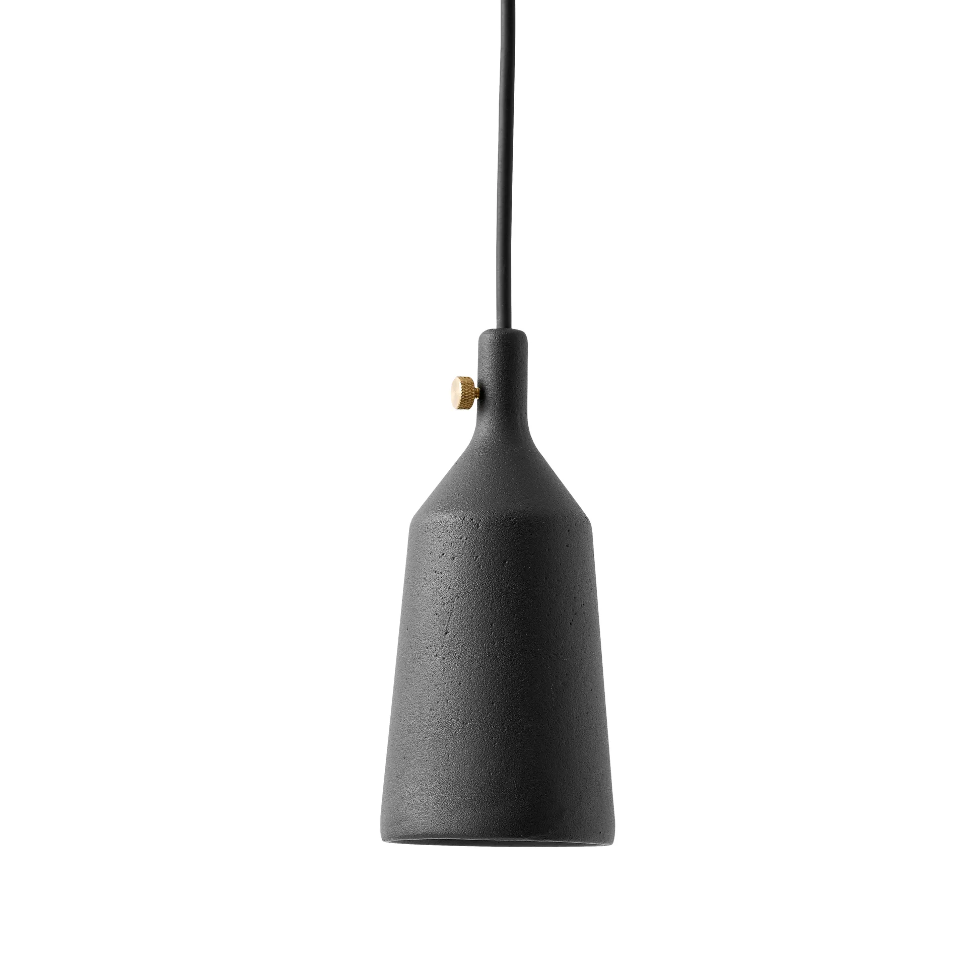 Cast shape 3 -riippuvalaisin, Musta Audo Copenhagen