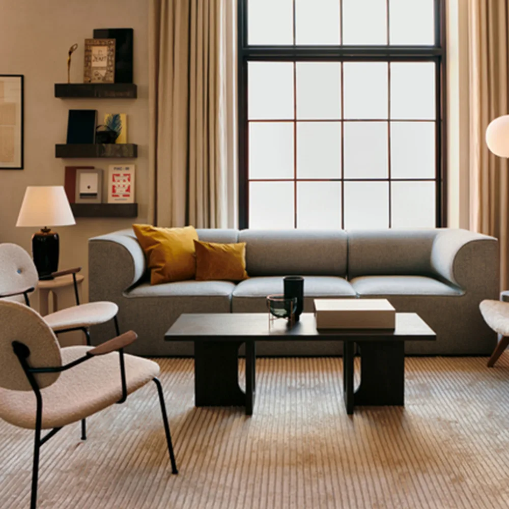 Co loungetuoli, Nahka dakar 0842 black, selkä- ja käsinoja tummaksi pets. tammea, musta runko Audo Copenhagen