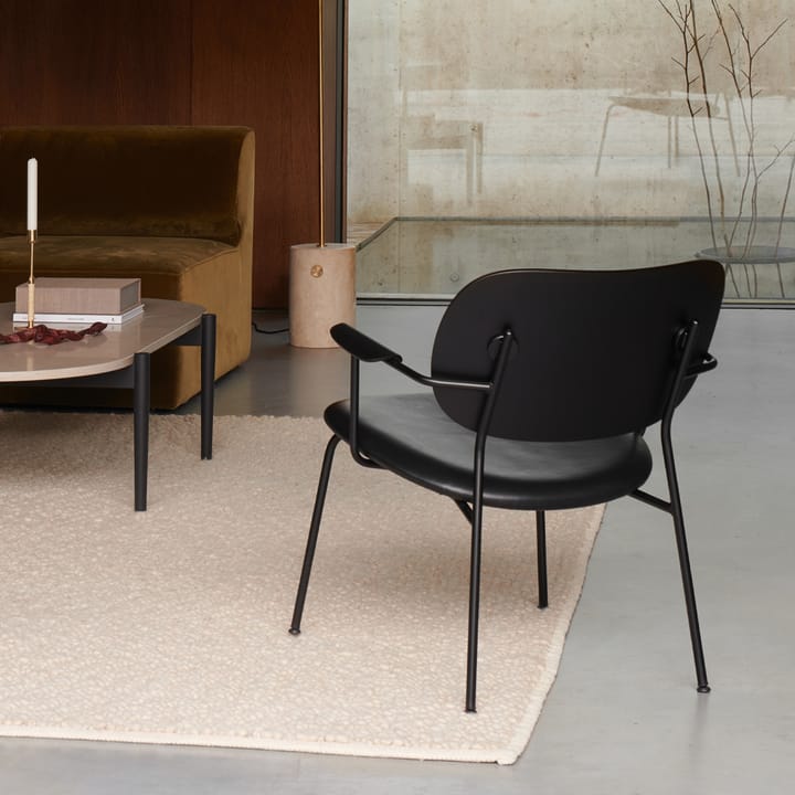 Co loungetuoli, Nahka dakar 0842 black, selkä- ja käsinoja tummaksi pets. tammea, musta runko Audo Copenhagen