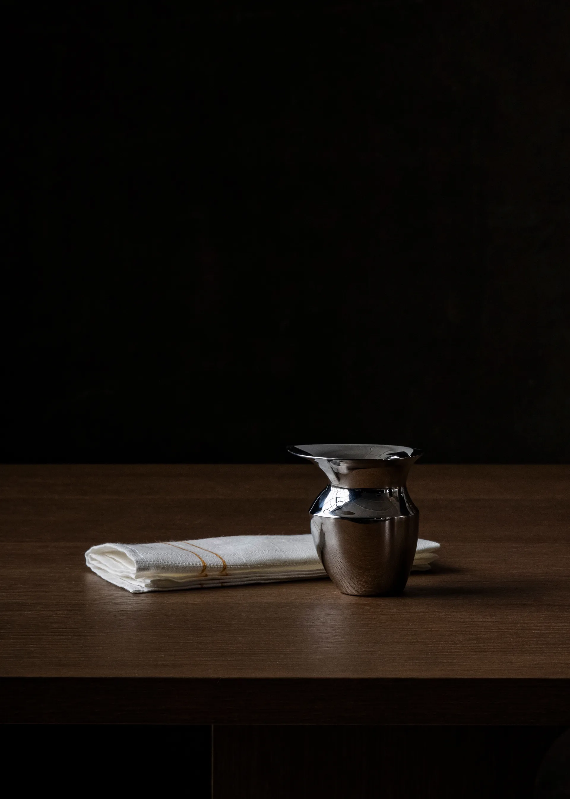 Etruscan kannu 10 cm, Ruostumaton teräs Audo Copenhagen