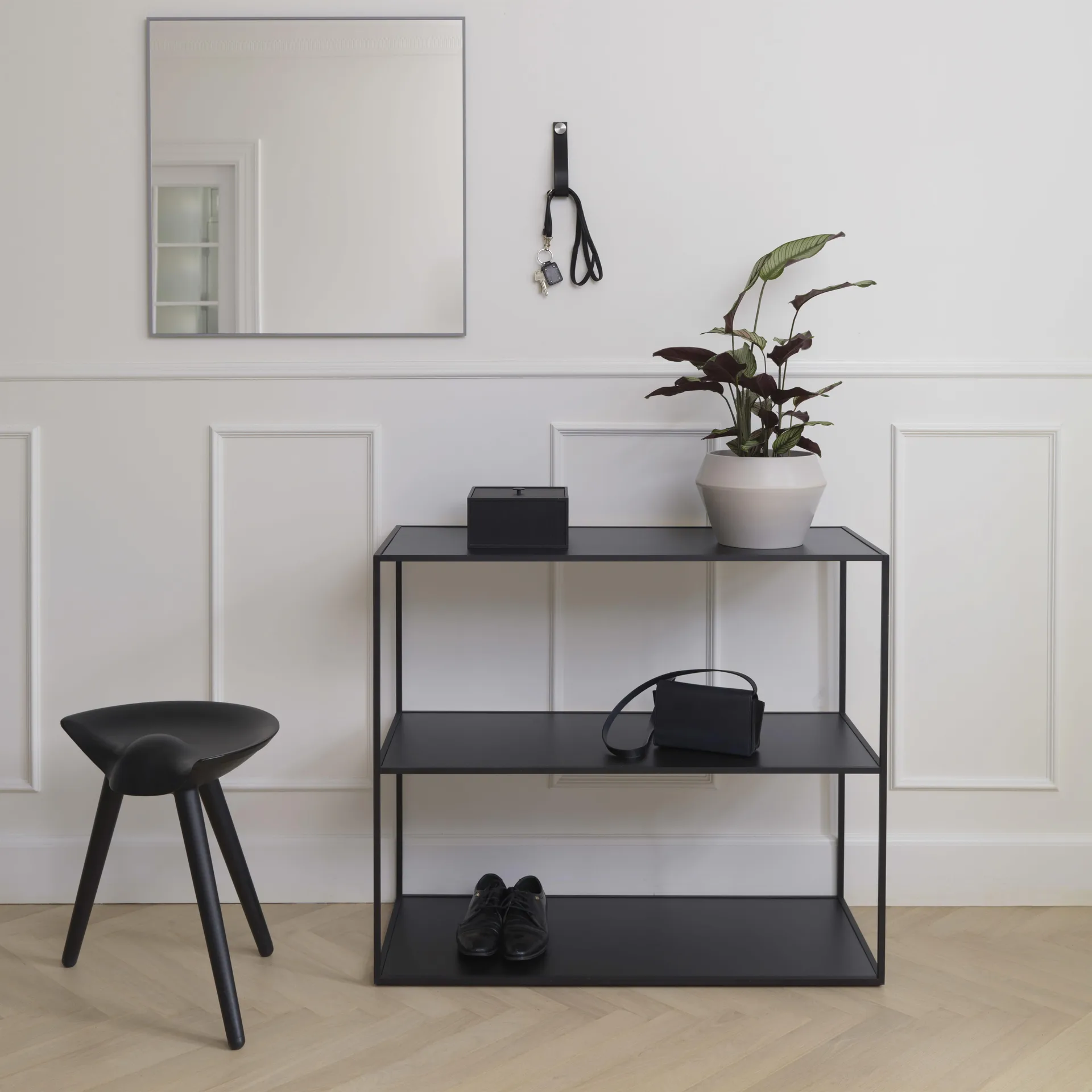 Frame 20 box kannella, mustapetsattu saarni Audo Copenhagen