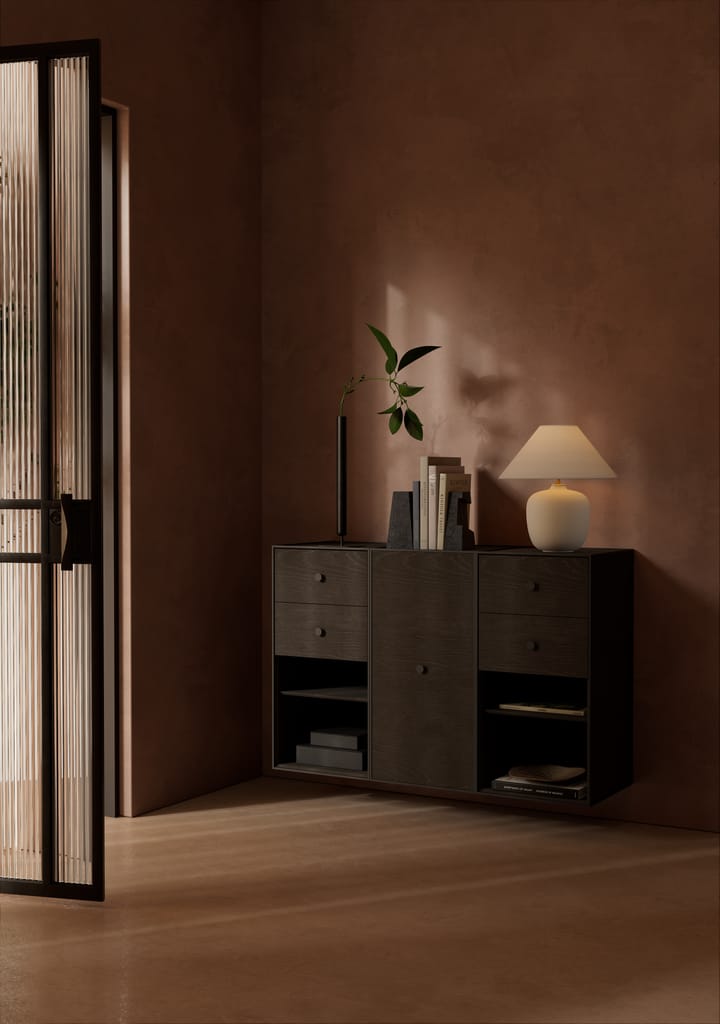 Frame 70 -säilytyslaatikko, Smoked oak, ovi, 2 hyllytasoa Audo Copenhagen
