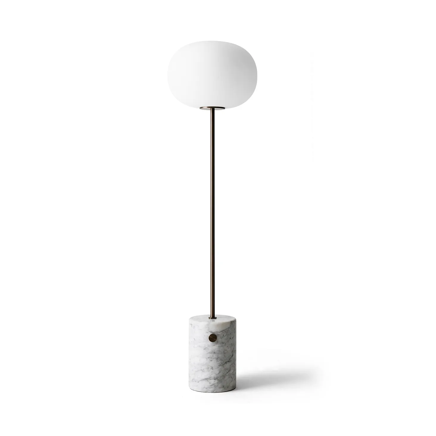 JWDA lattialamppu, Carrara-marmori–bronssattu messinki, 130 cm Audo Copenhagen