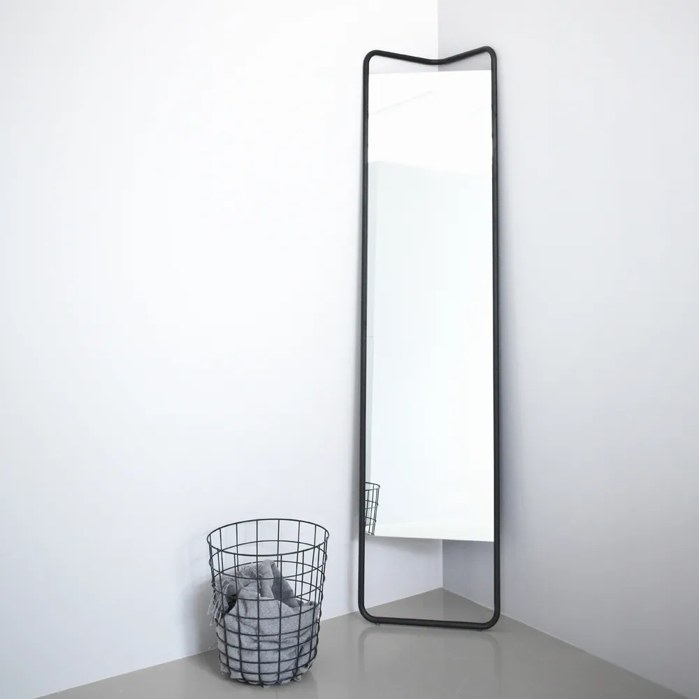 Kaschkasch lattiapeili, Valkoinen Audo Copenhagen