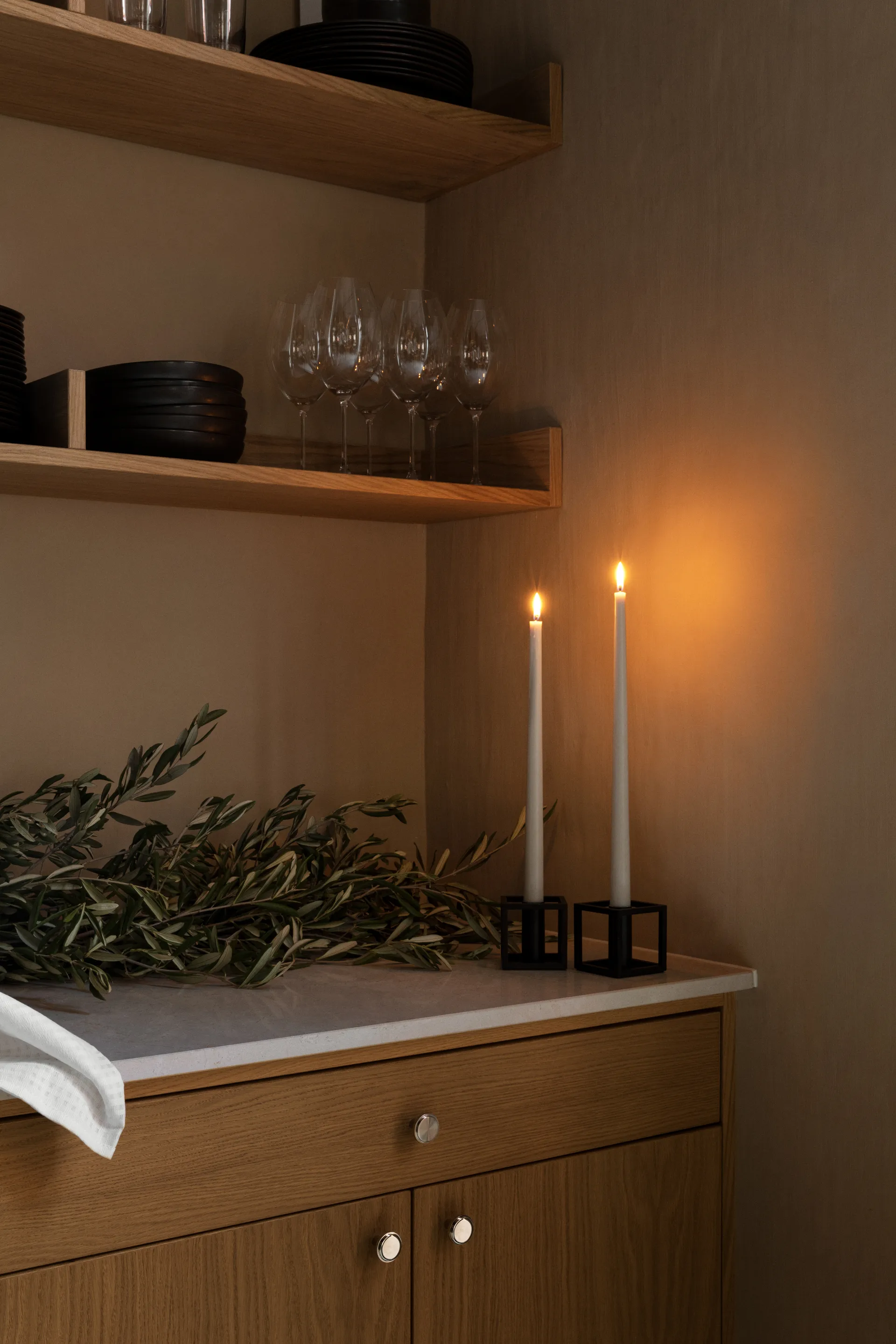 Kubus 1 kynttilänjalka, musta Audo Copenhagen