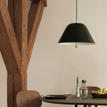 Levitate riippuvalaisin Ø 40 cm - Musta-messinki - Audo Copenhagen