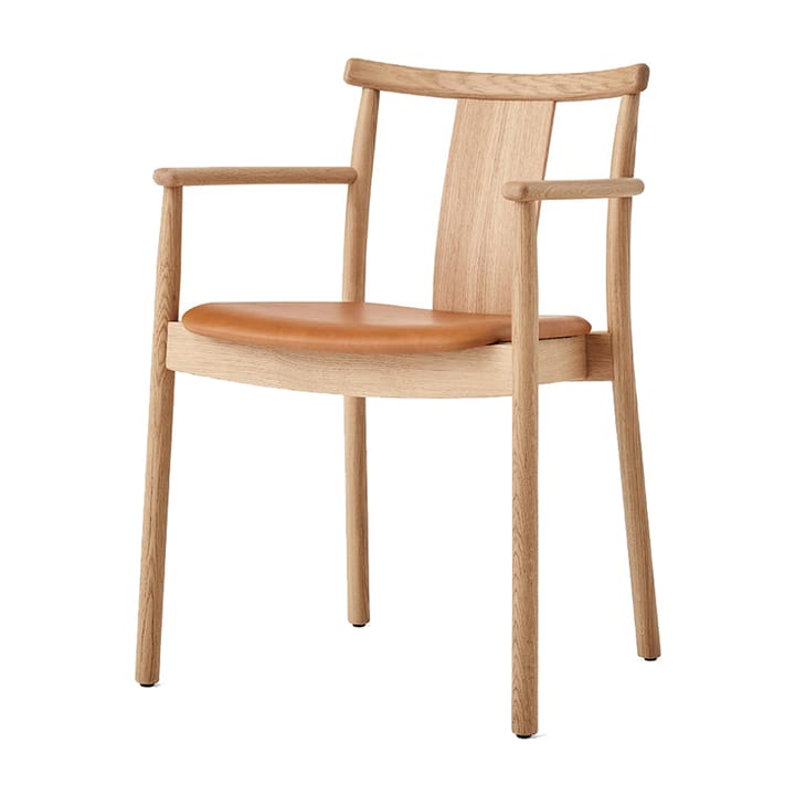 Merkur käsinojallinen tuoli pehmusteella - Oak- Dakar 0250 cognac - Audo Copenhagen