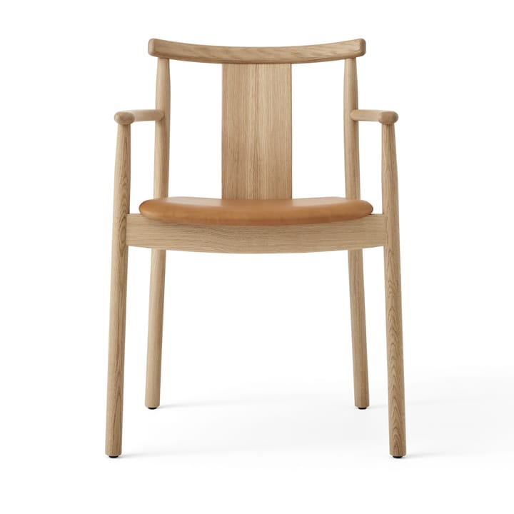 Merkur käsinojallinen tuoli pehmusteella, Oak- Dakar 0250 cognac Audo Copenhagen