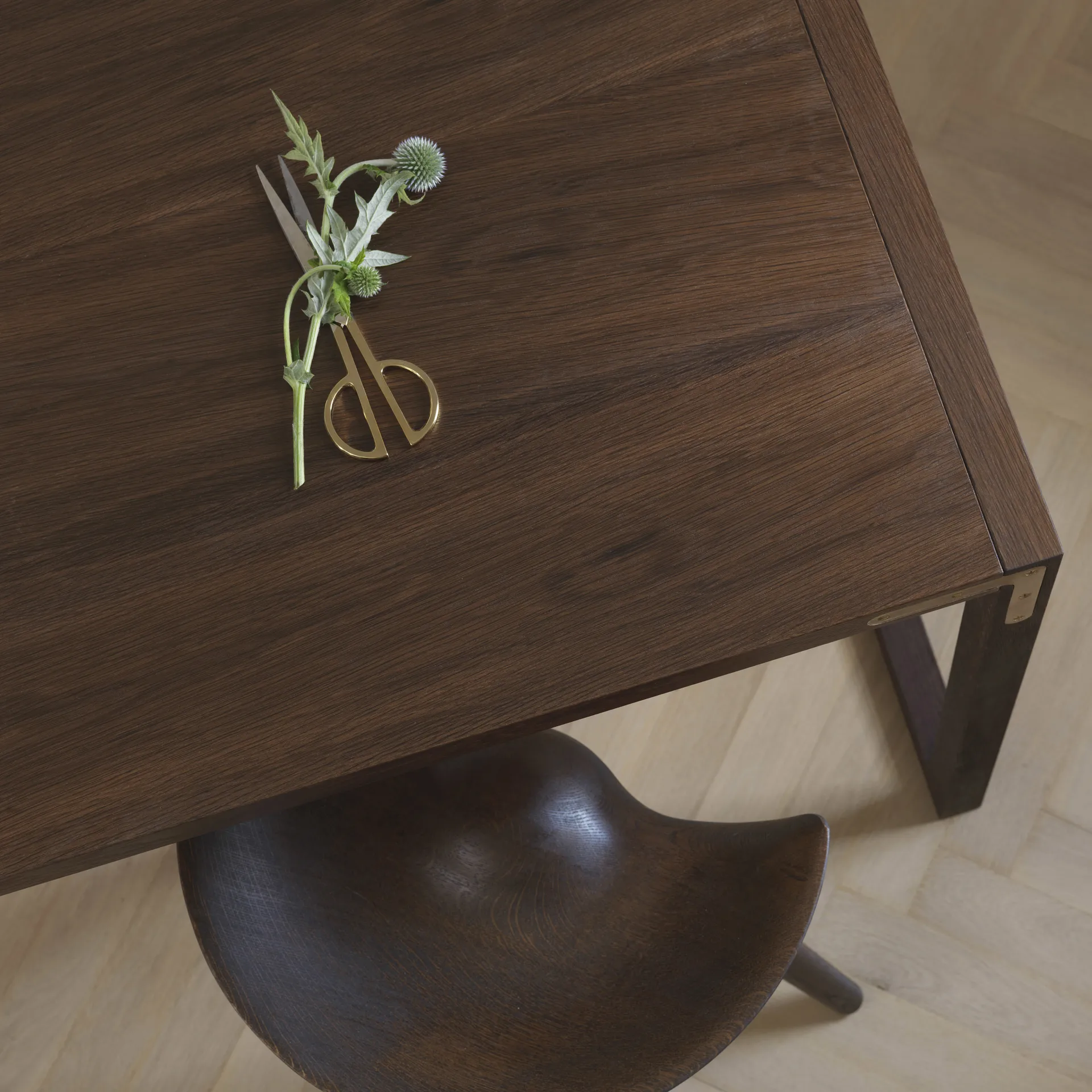 ML42 baarituoli 69 cm, Ruskeaksi öljytty tammi-teräs Audo Copenhagen