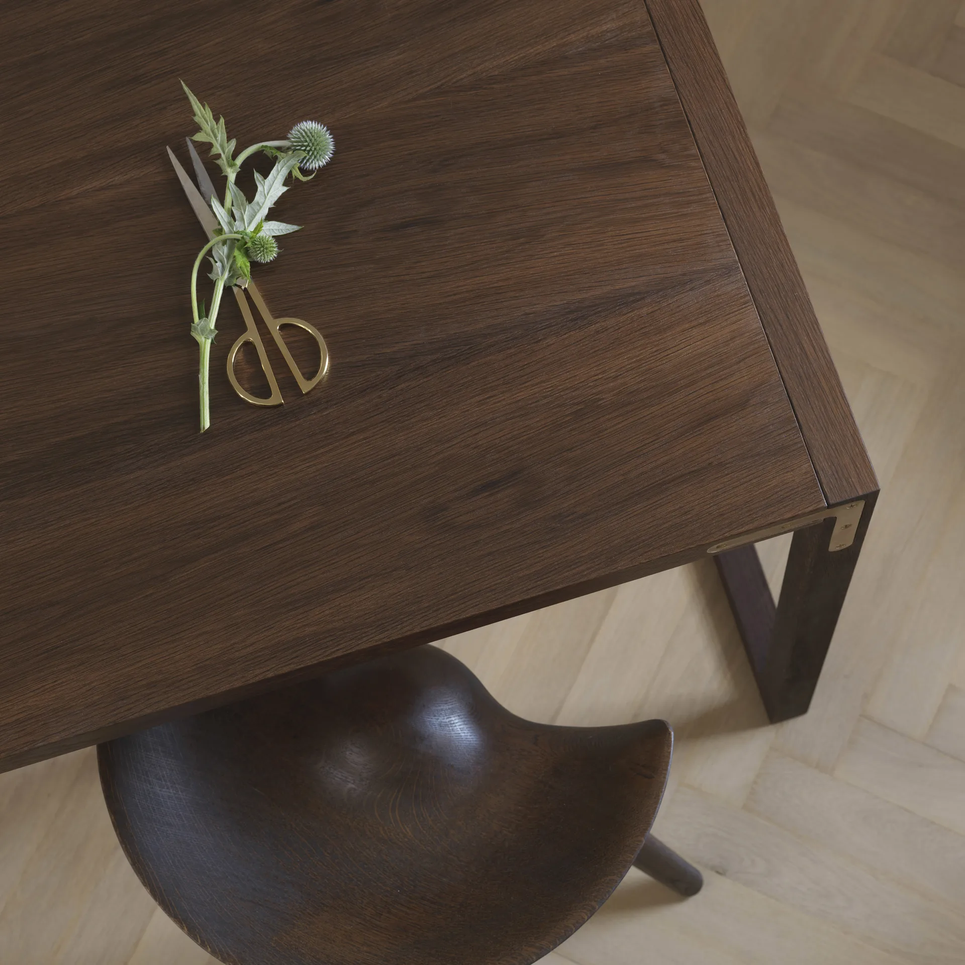 ML42 baarituoli 77 cm, Ruskeaksi öljytty tammi-teräs Audo Copenhagen