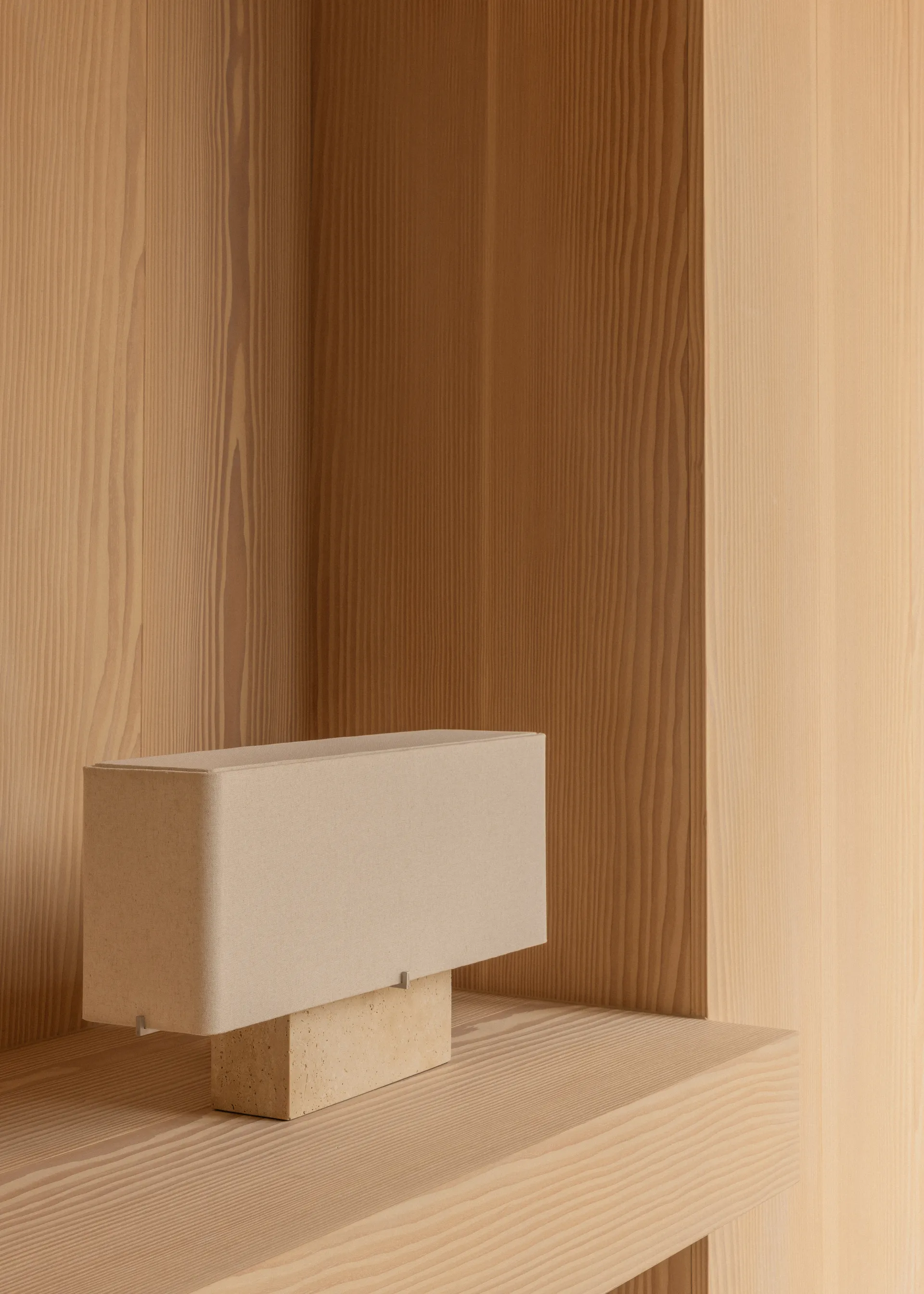 Nonna pöytälamppu 30 cm, Travertine-hiekka Audo Copenhagen