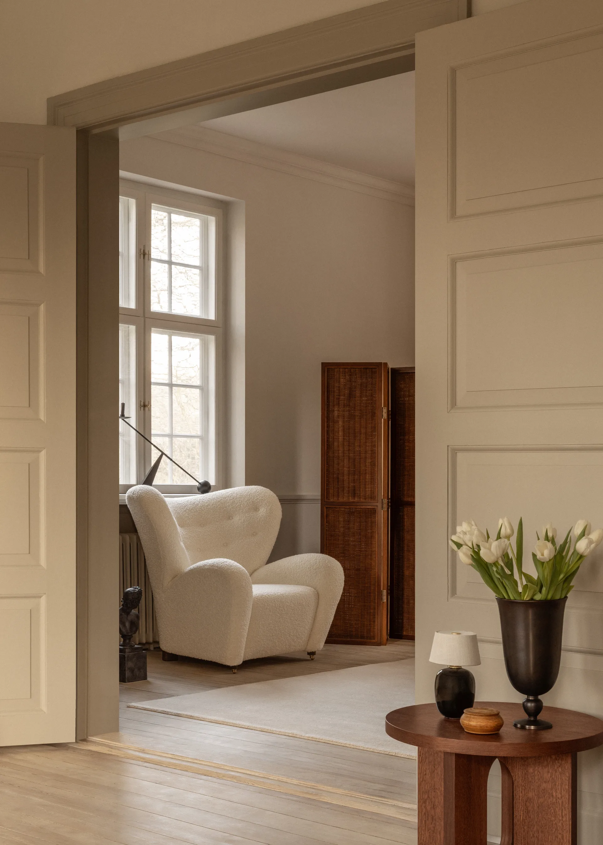 Pavot maljakko, Bronzed aluminium Audo Copenhagen