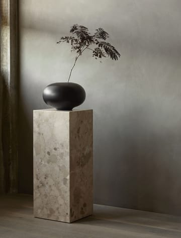 Plinth Pedestal jalusta - Kunis Breccia - Audo Copenhagen