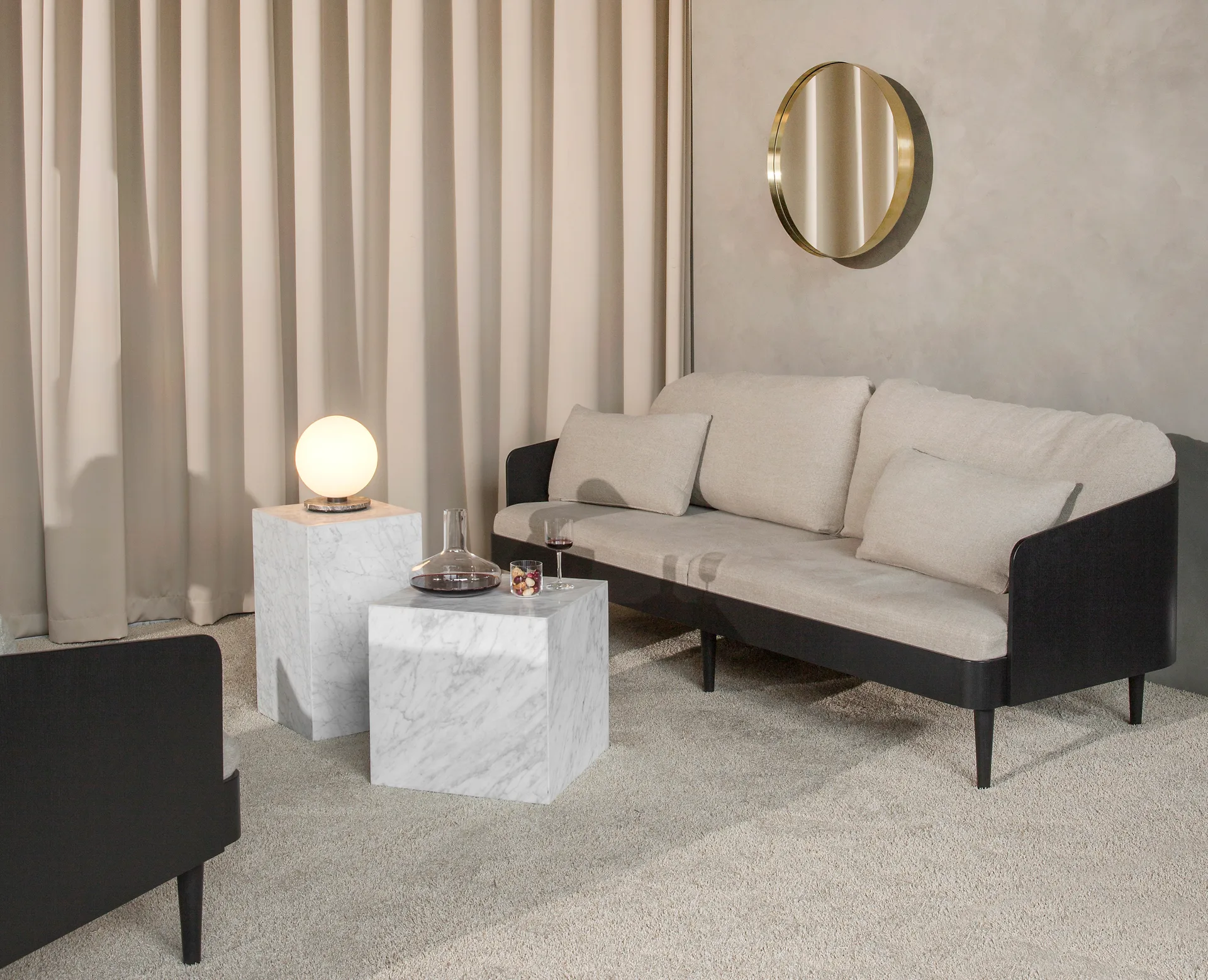 Plinth tall -sivupöytä 30 x 30 x 51 cm, White Audo Copenhagen