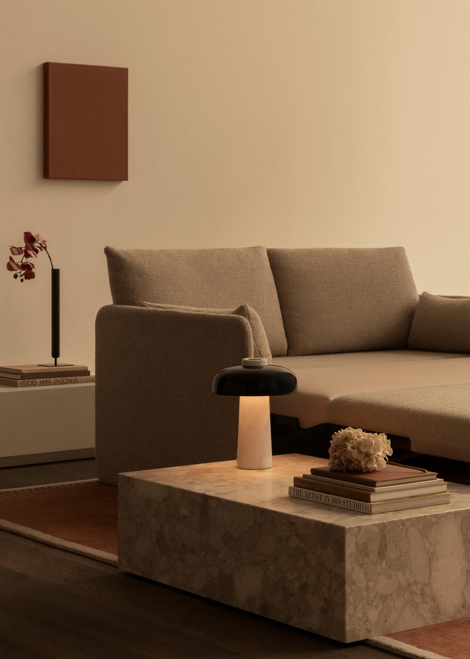 Reverse pöytävalaisin 30 cm, Carrara-black Audo Copenhagen