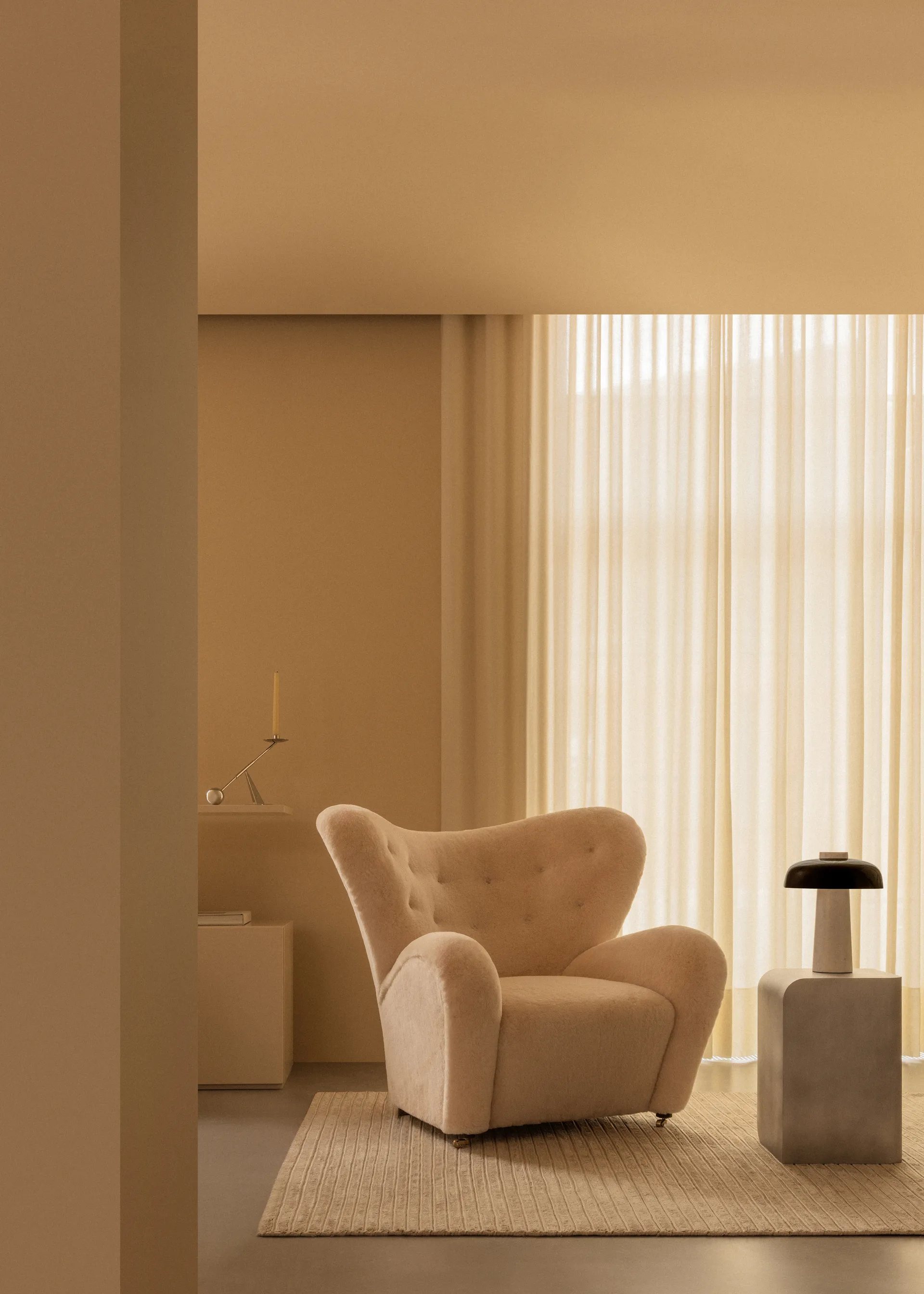 Reverse pöytävalaisin 30 cm, Carrara-black Audo Copenhagen