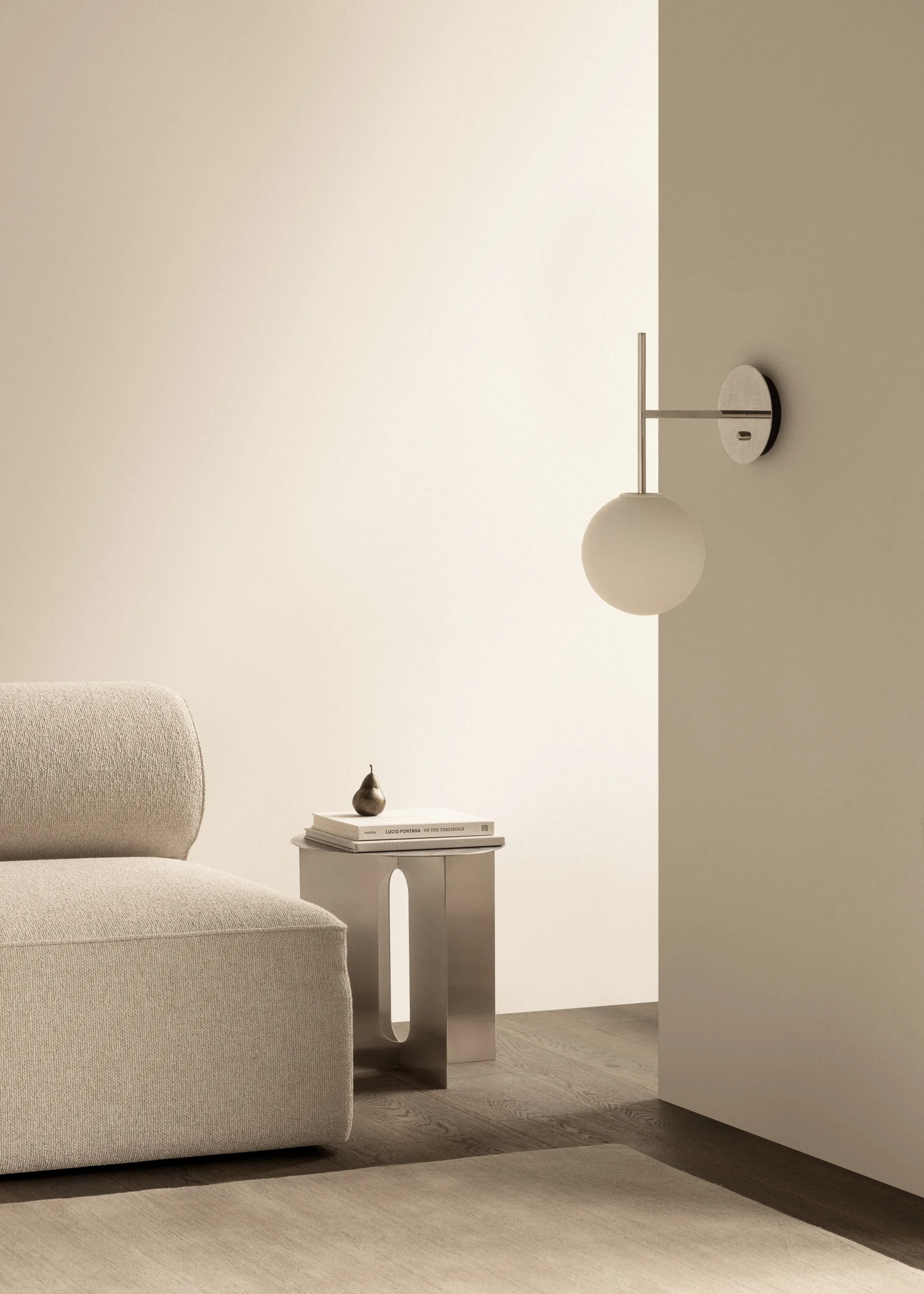 TR Bulb Suspended seinävalaisin, Polished steel Audo Copenhagen