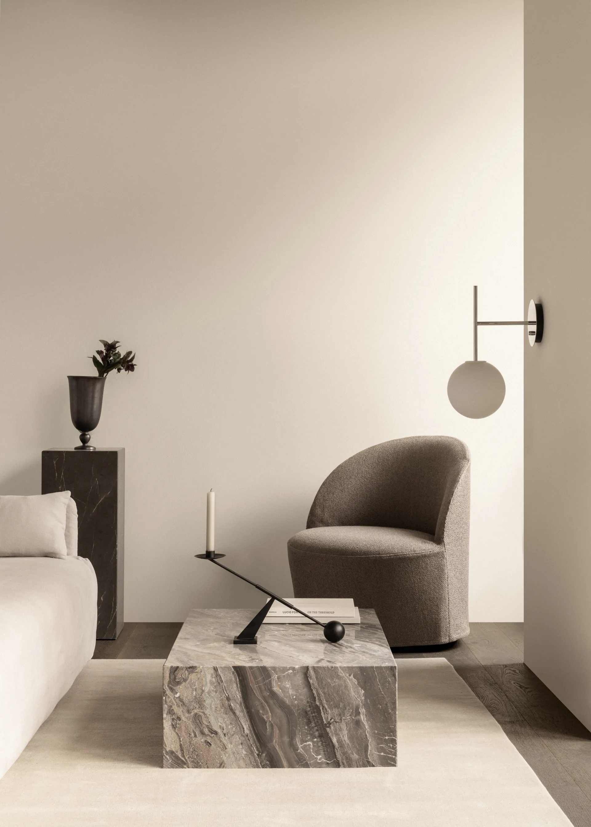 TR Bulb Suspended seinävalaisin, Polished steel Audo Copenhagen