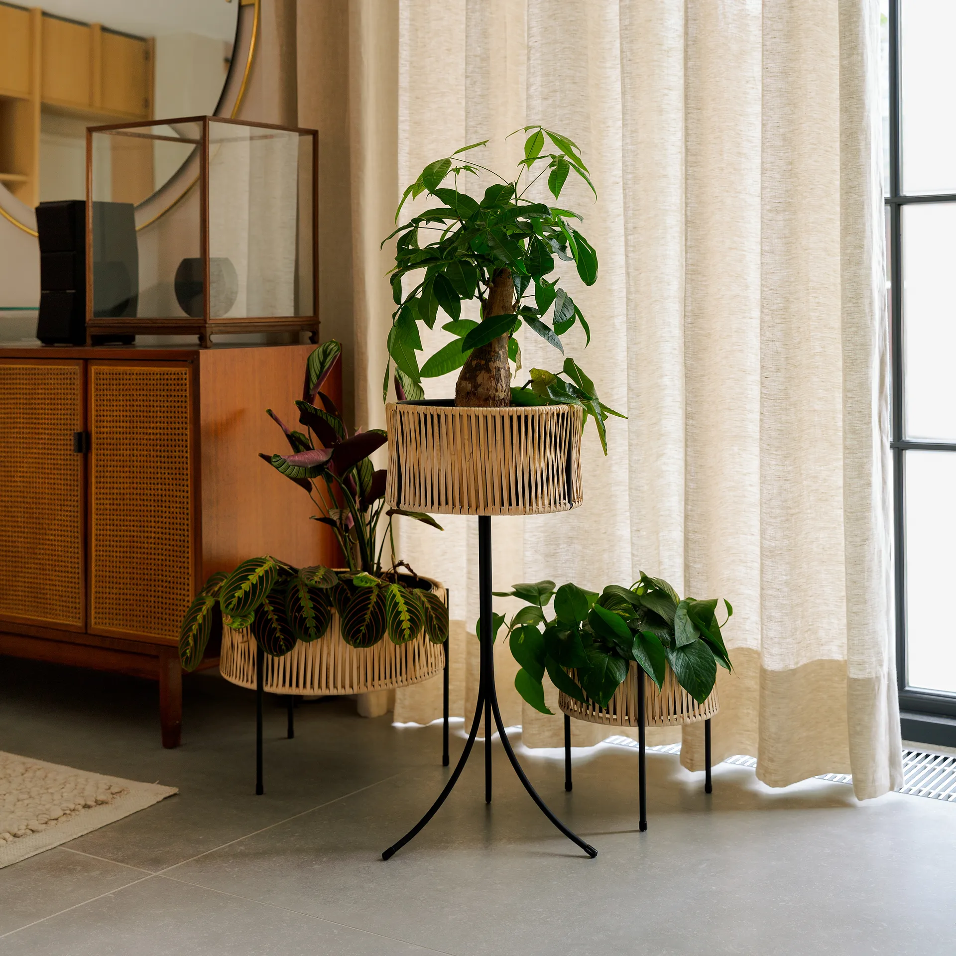 Umanoff kasvien kukkalaatikko rottinki-teräs, k69 cm Ø36,5 cm Audo Copenhagen