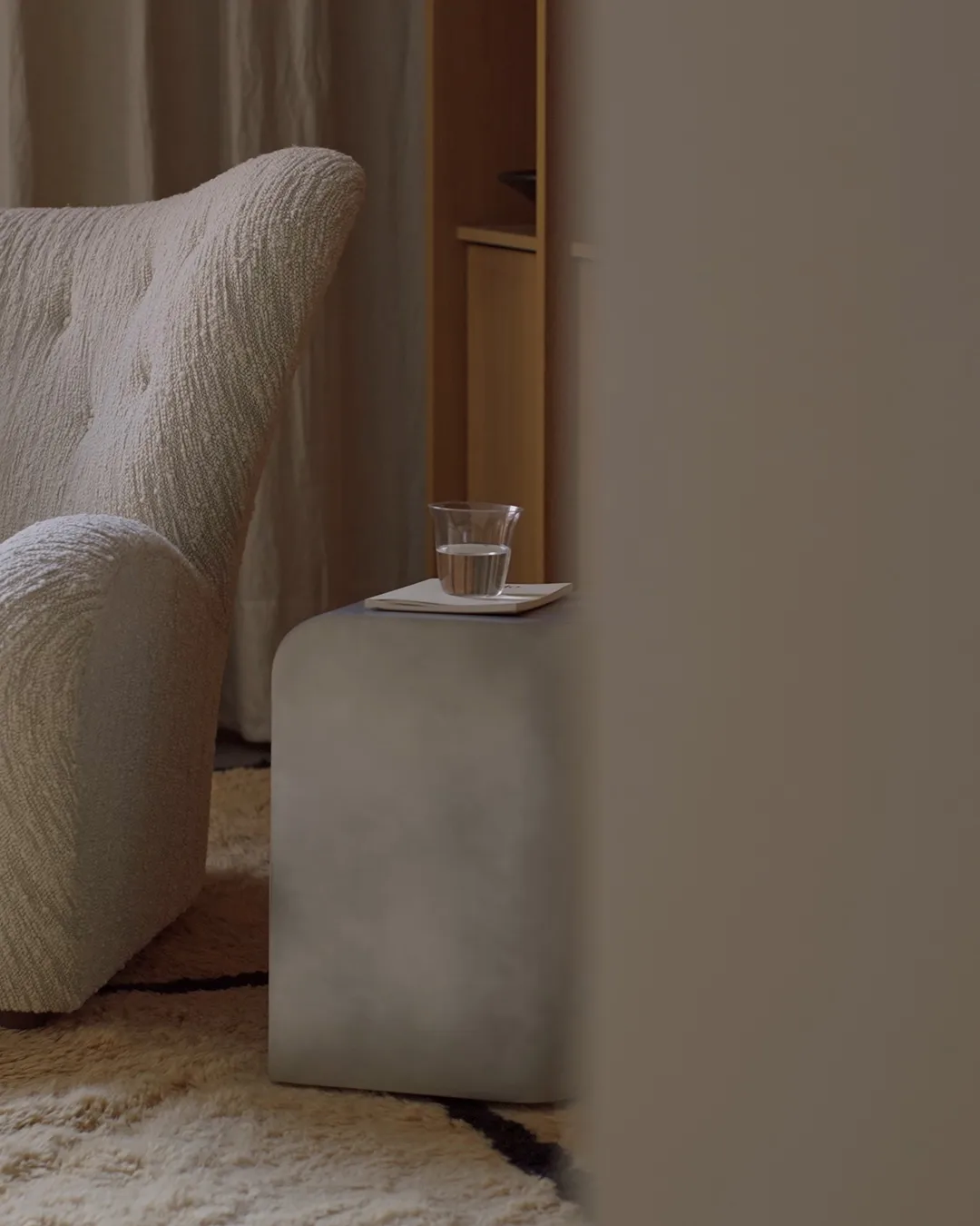 Volume sivupöytä, Aluminium Audo Copenhagen