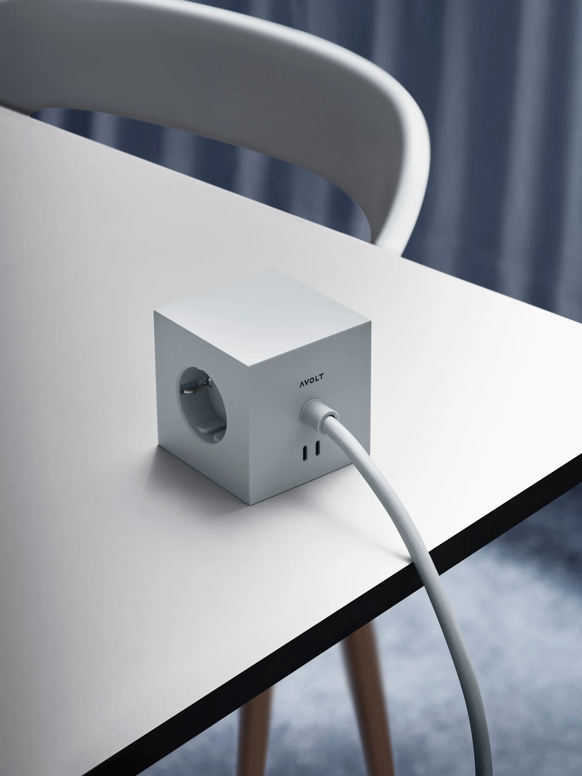 Square 1 pistorasia USB-C 30W 3 m, Gotland harmaa Avolt