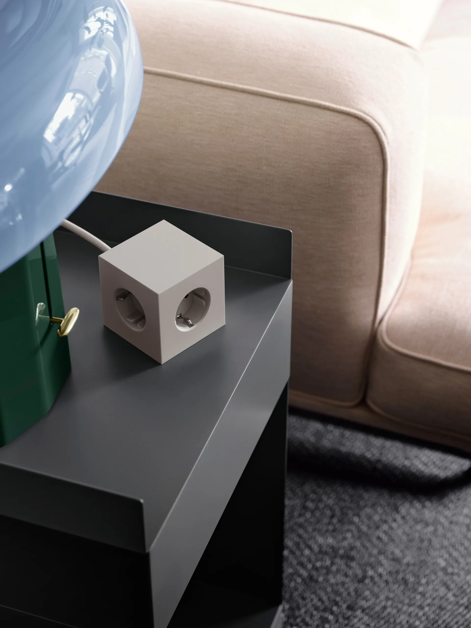 Square 1 pistorasia USB-C 30W 3 m, Nomad Hiekka Avolt