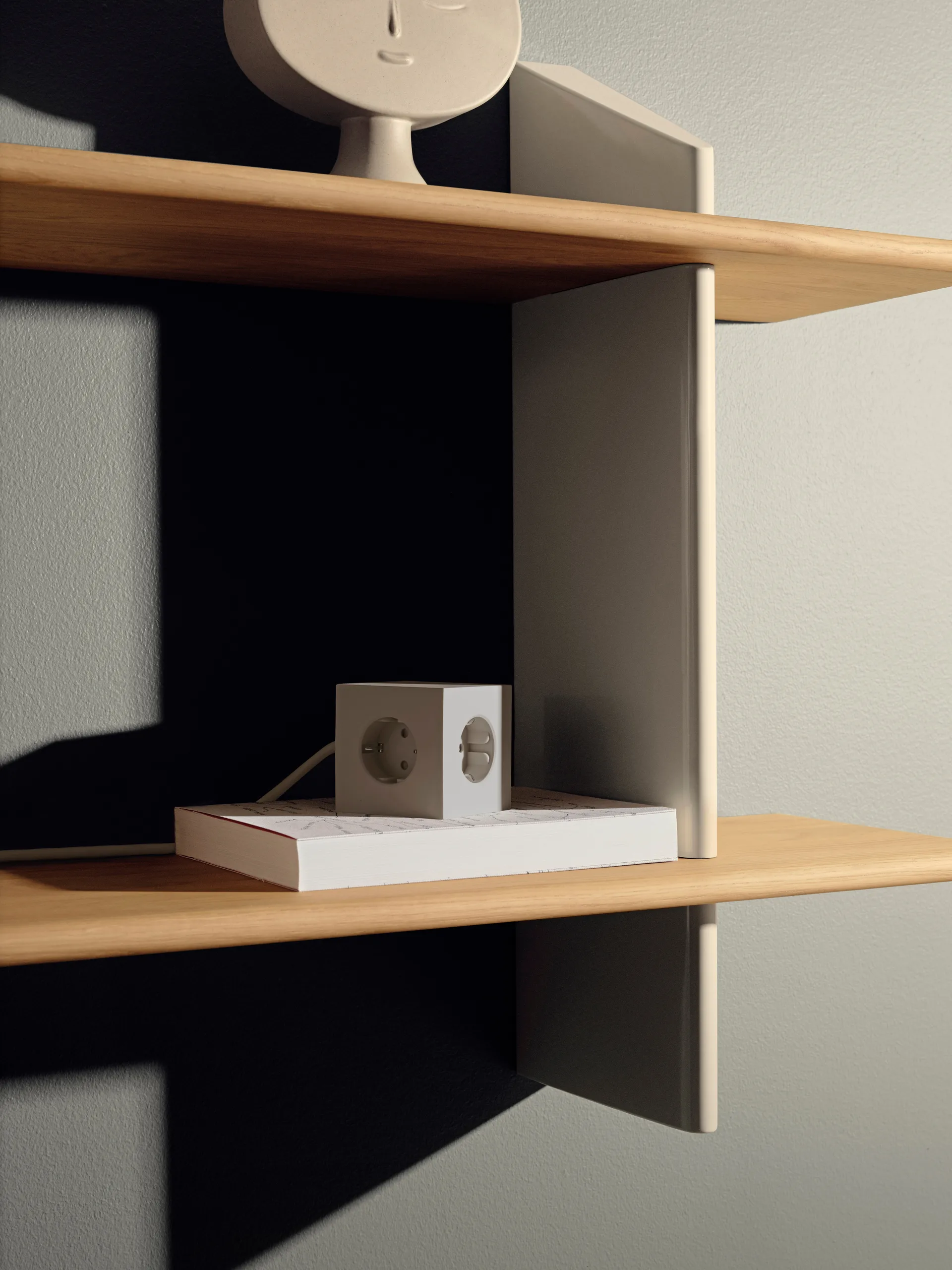 Square 1 pistorasia USB-C 30W 3 m, Nomad Hiekka Avolt