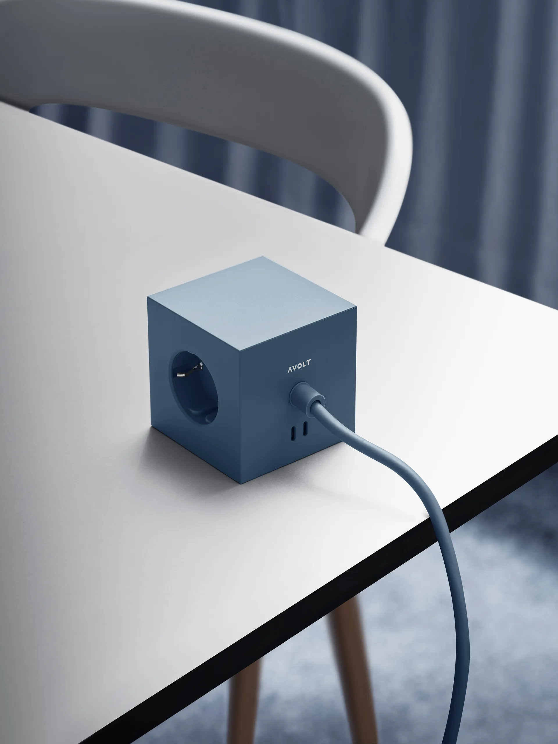 Square 1 pistorasia USB-C 30W 3 m, Shark Blue Avolt