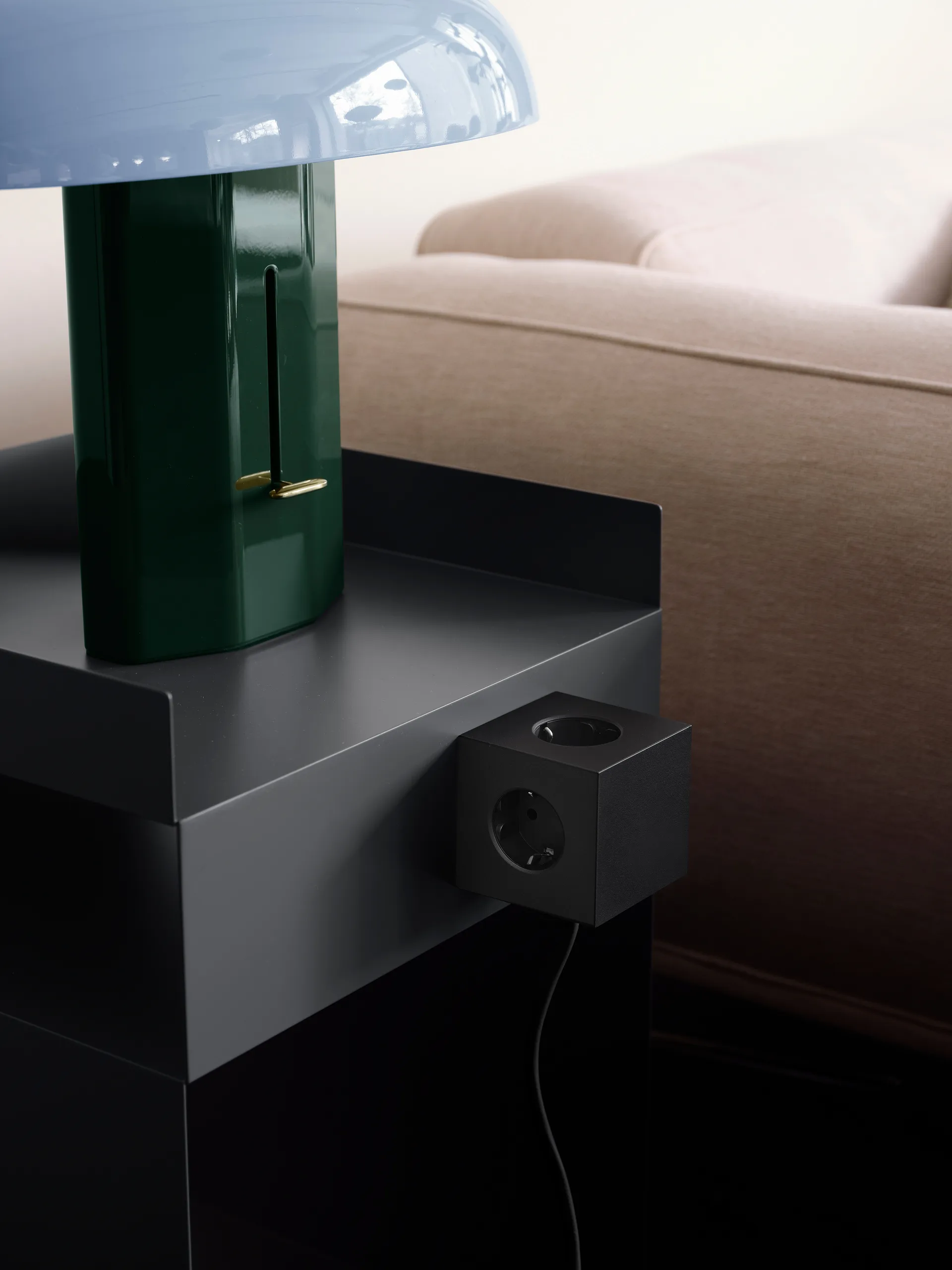 Square 1 pistorasia USB-C 30W 3 m, Stockholm Black Avolt