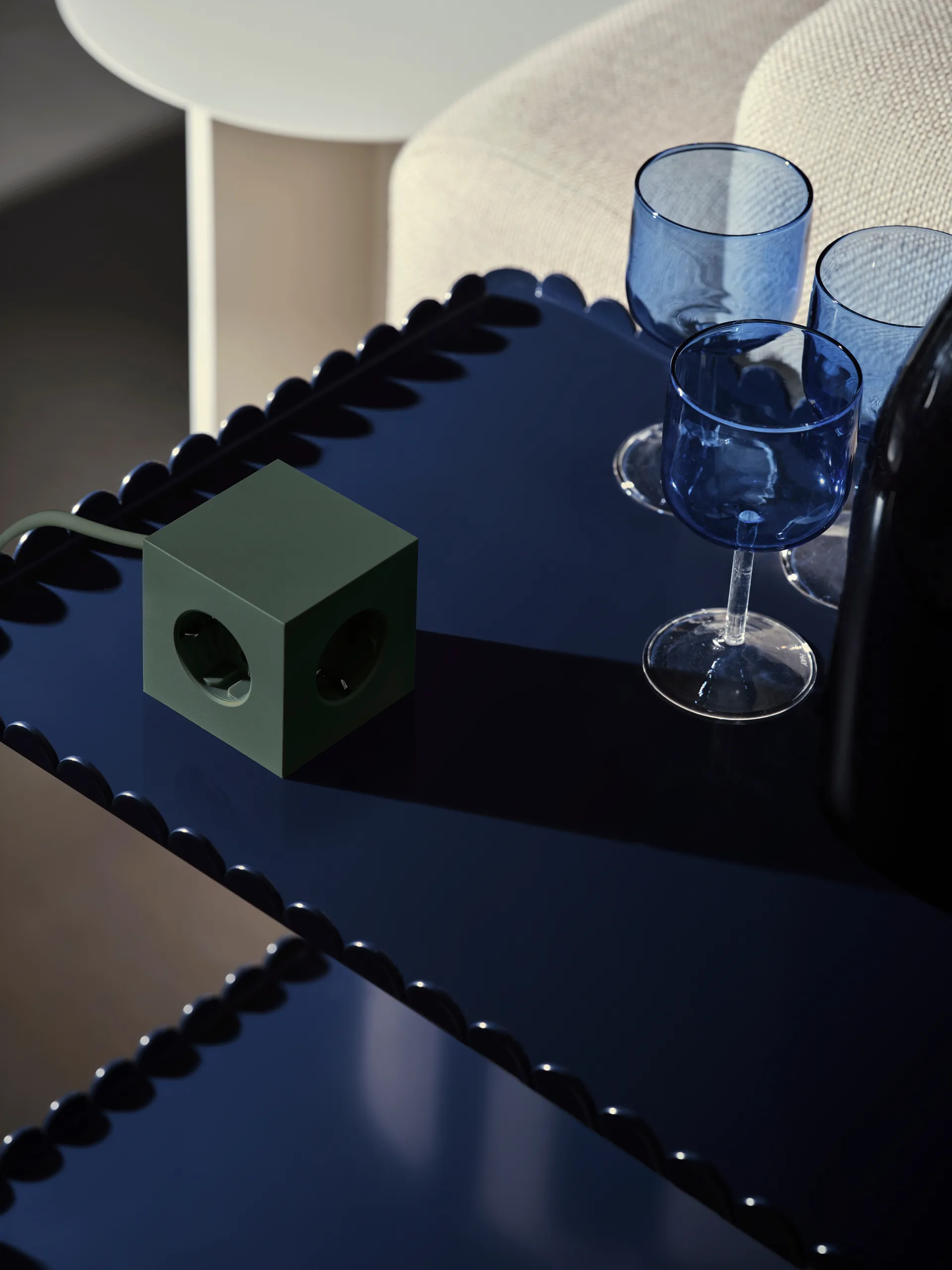 Square 1 pistorasia USB-C 30W 3 m, Tammenvihreä Avolt