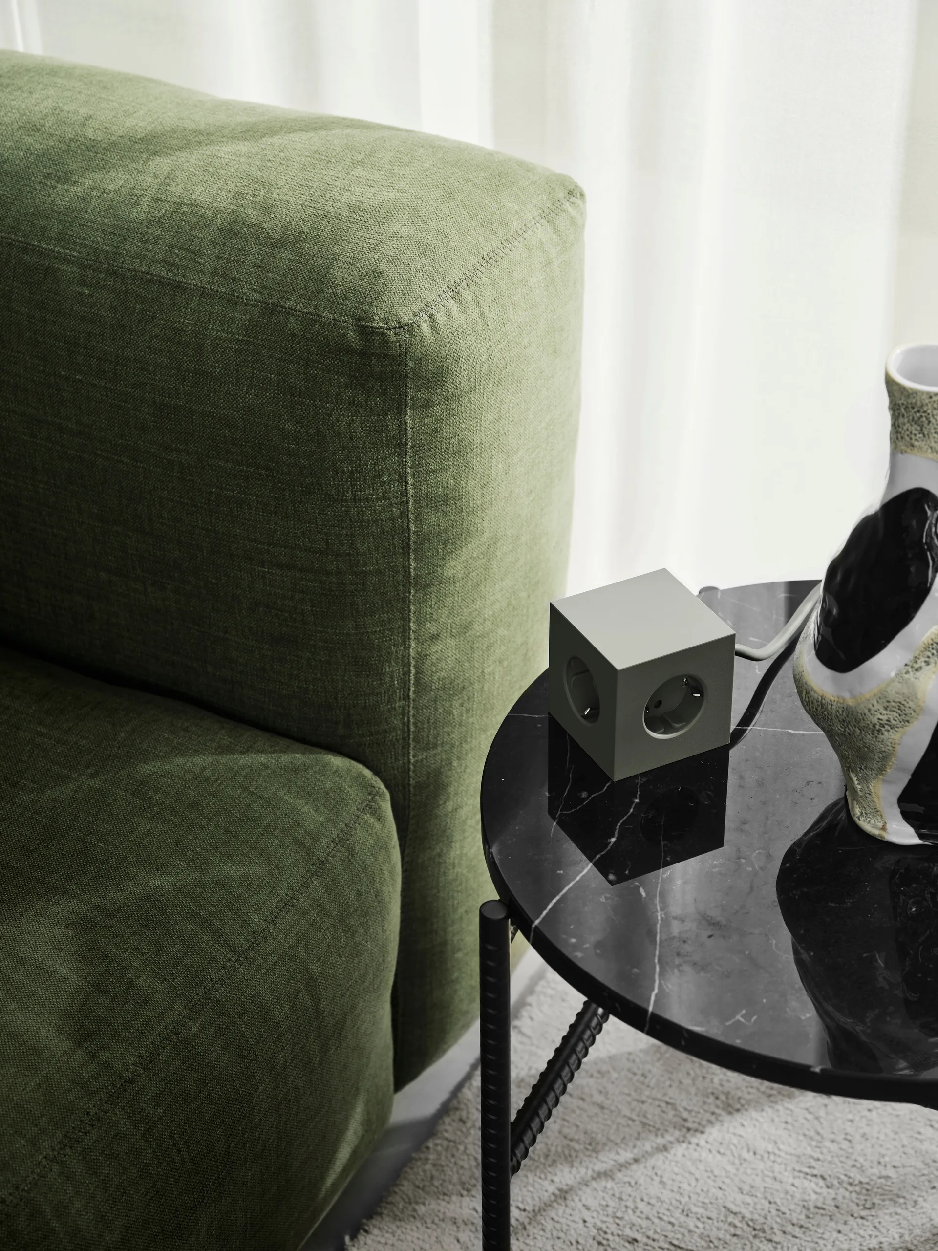 Square 1 pistorasia USB-C 30W 3 m, Tammenvihreä Avolt