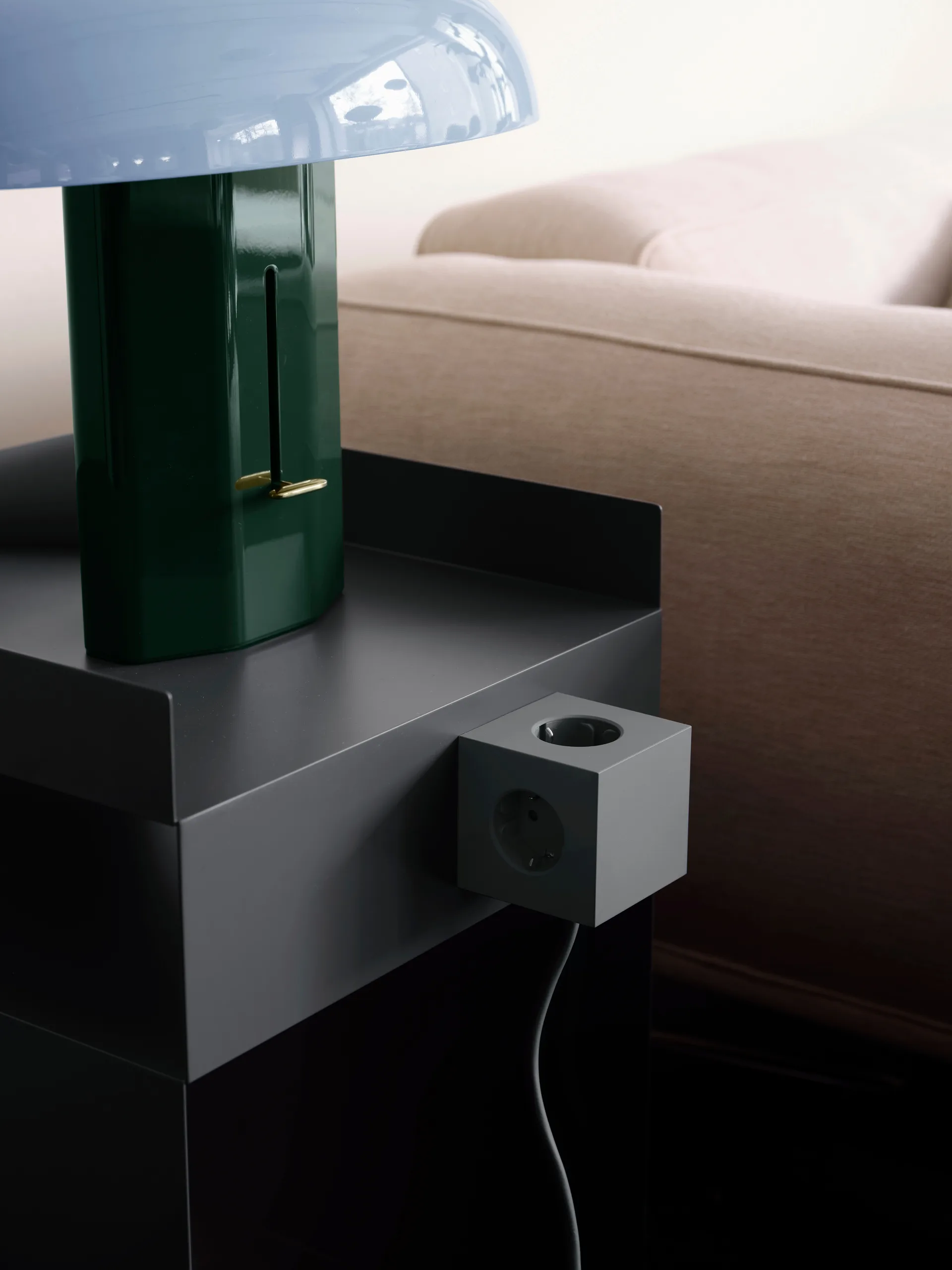 Square 1 pistorasia USB-C 30W 3 m, Tammenvihreä Avolt