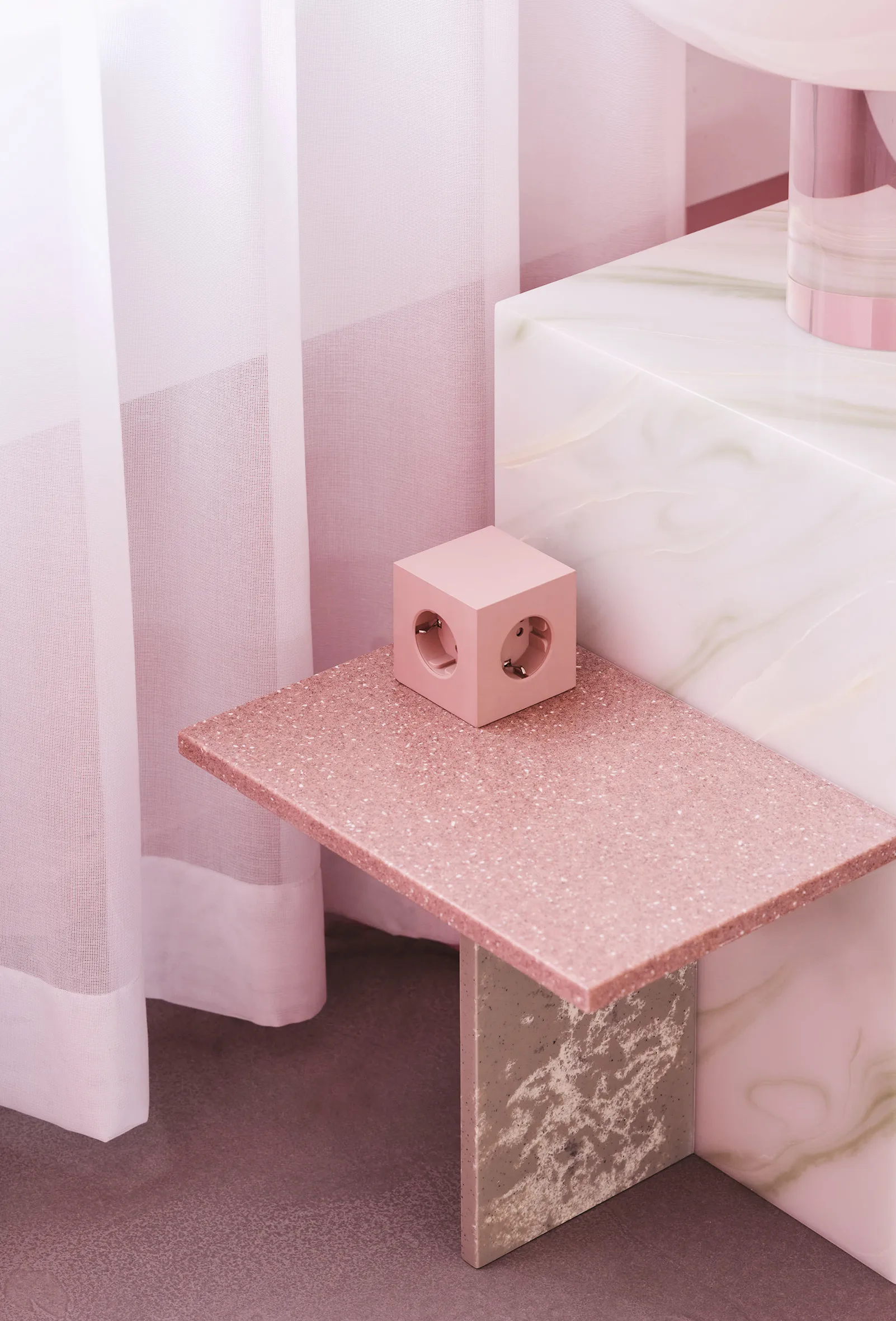 Square 1 pistorasia USB-C 30W 3 m, Vanha vaaleanpunainen Avolt