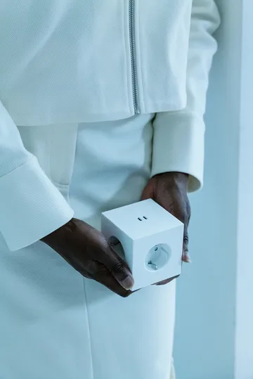 Square 2 -haaroituspistorasia - Martinelli Luce Opal White - Avolt