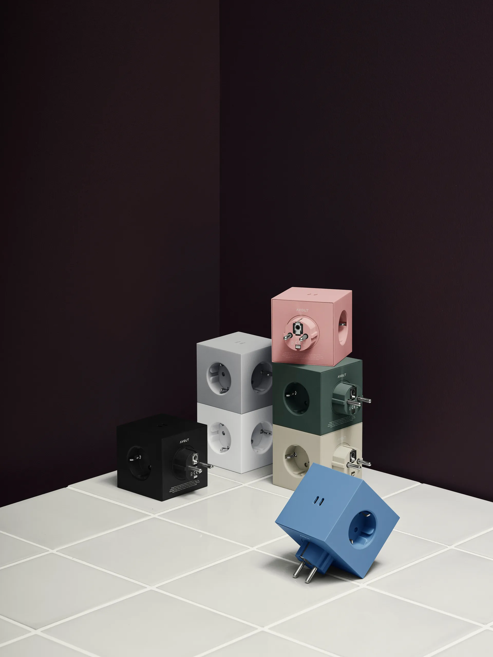 Square 2 -haaroituspistorasia, Martinelli Luce Opal White Avolt