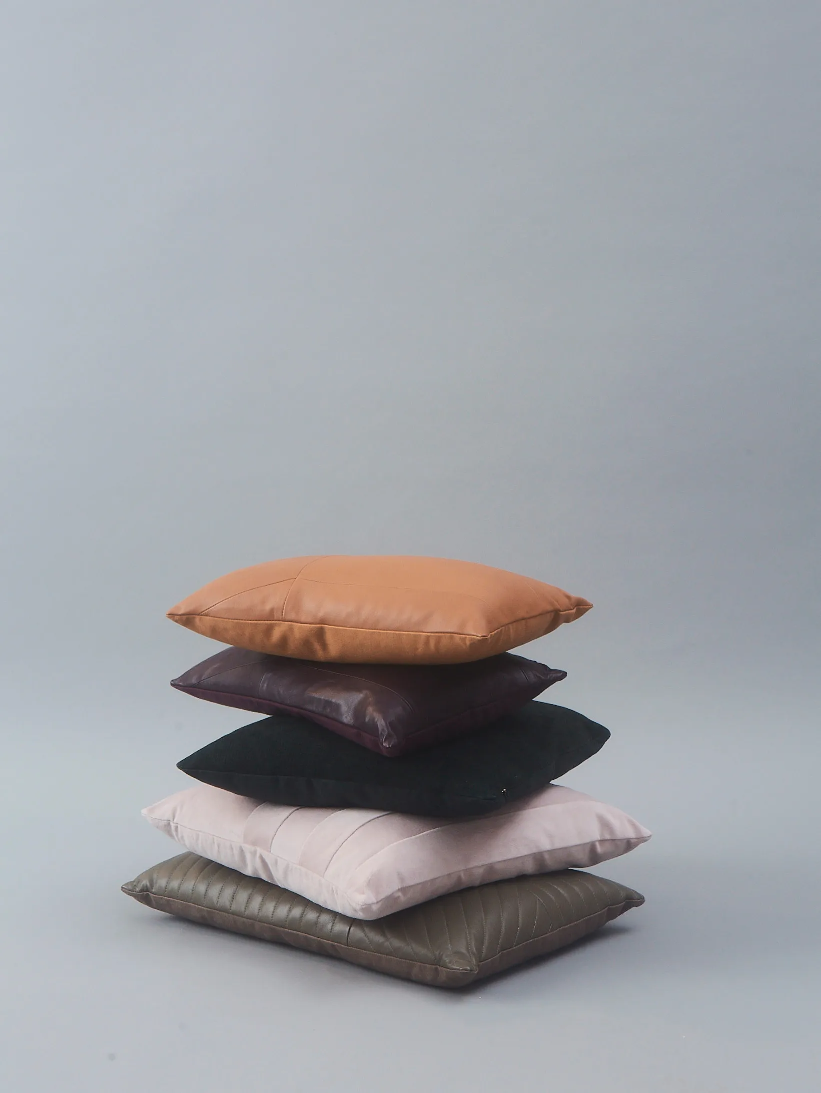 Sanati-tyyny 50x50 cm, Ruusu AYTM