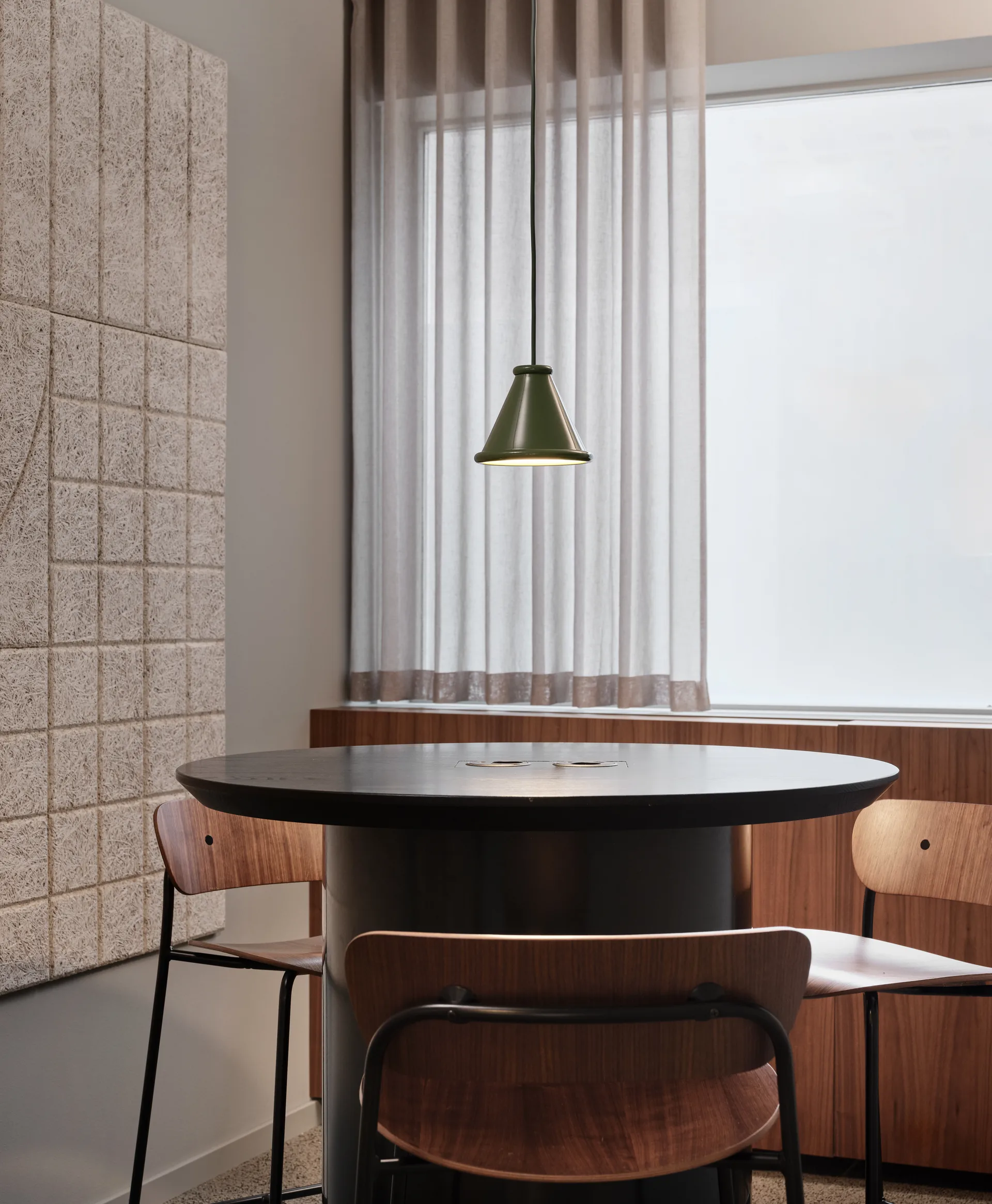 Belle riippuvalaisin Ø15 cm, Reseda-vihreä Belid