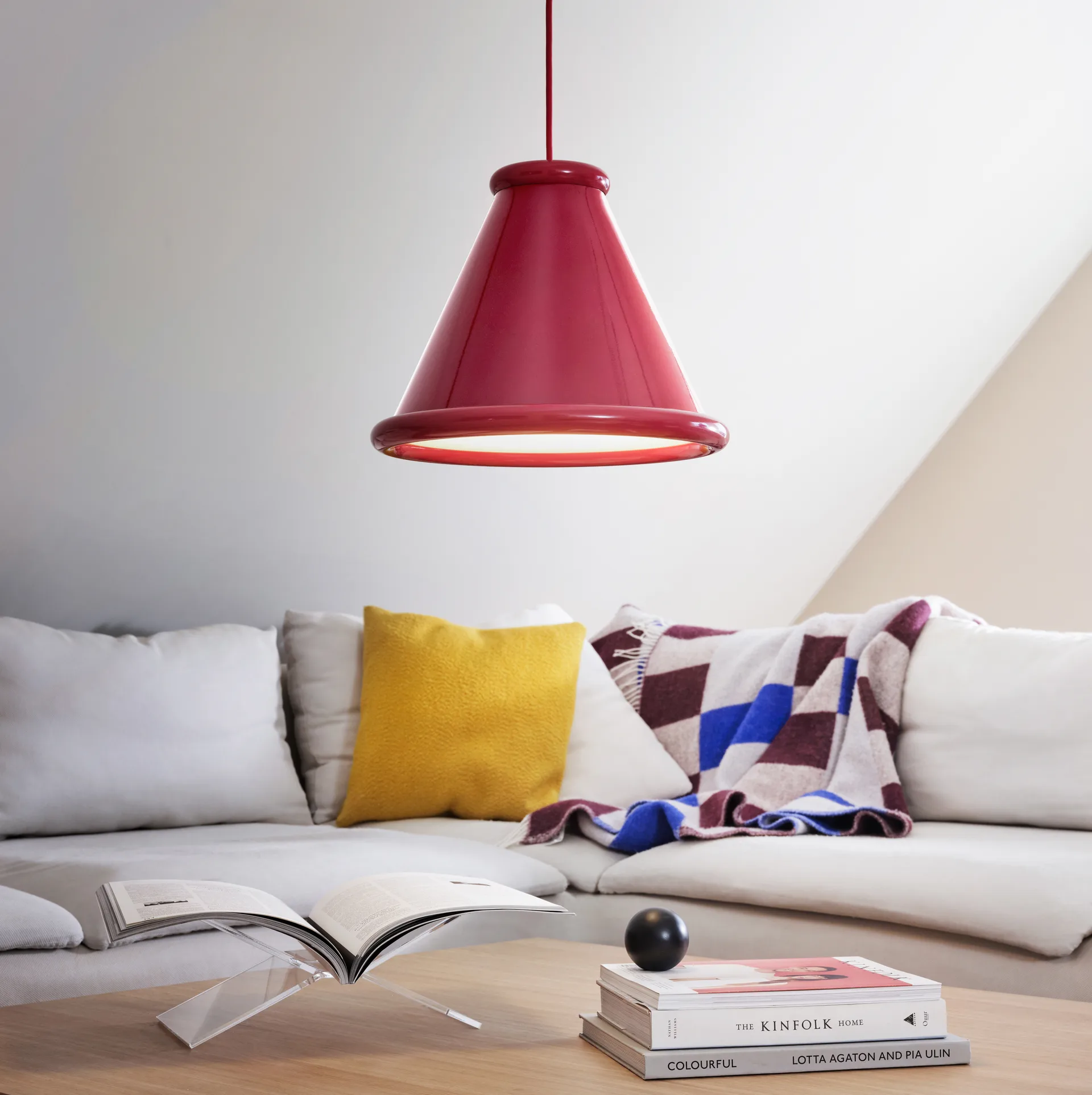 Belle riippuvalaisin Ø36 cm, Punavioletti Belid