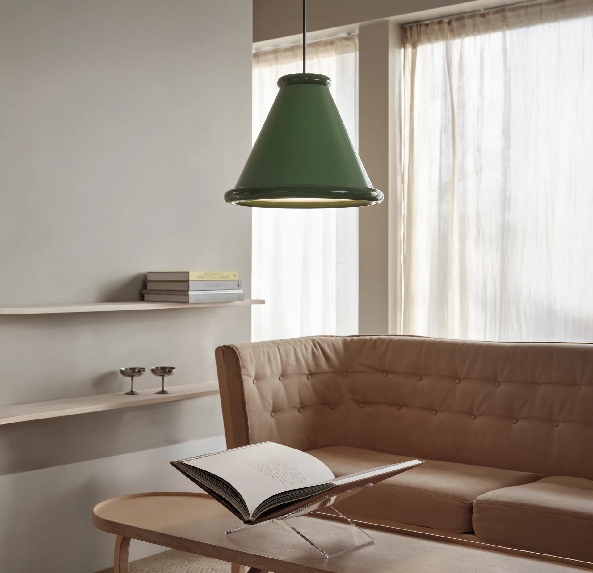 Belle riippuvalaisin Ø36 cm, Vaaleanvihreä reseda-green Belid