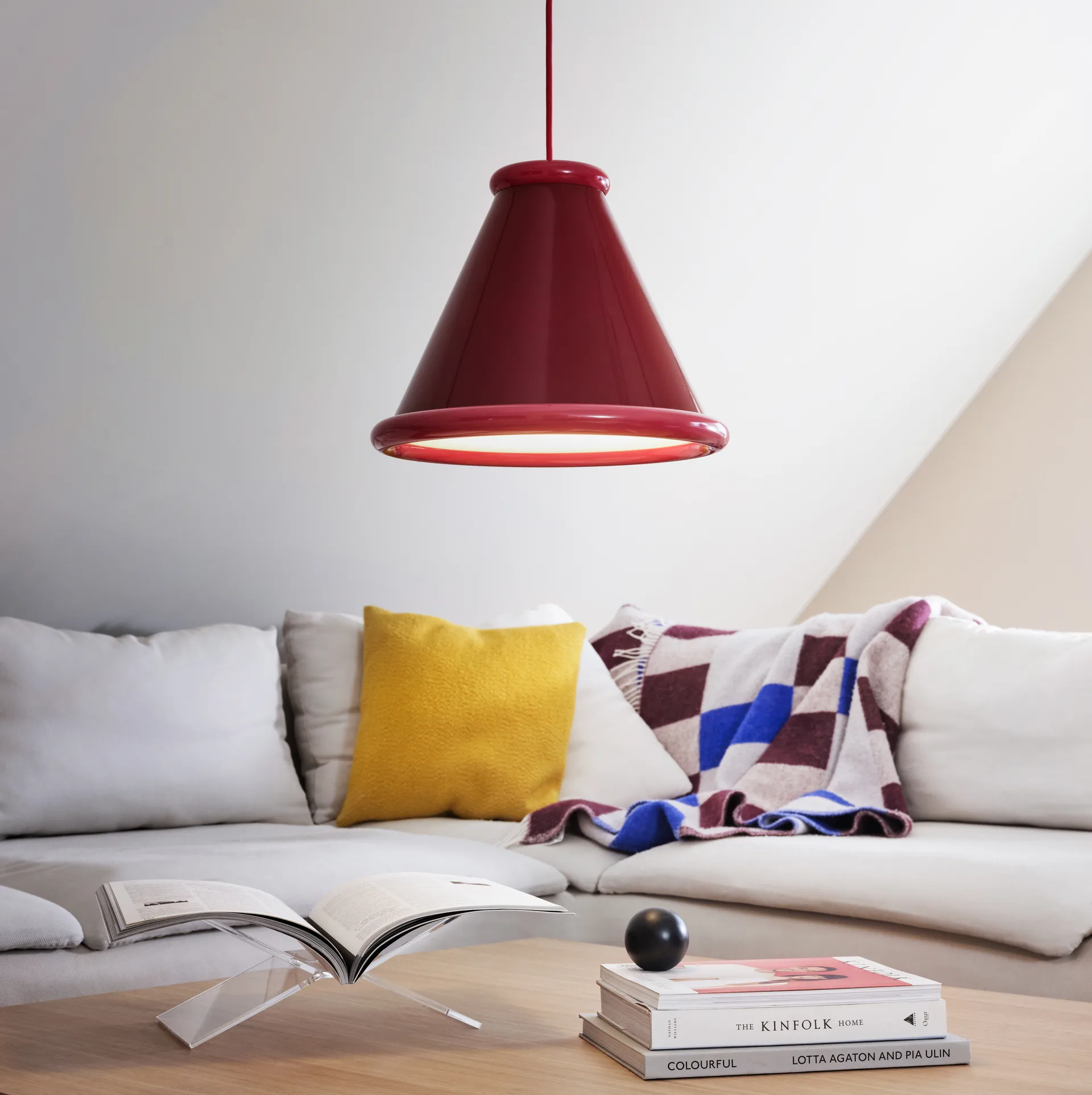 Belle riippuvalaisin Ø36 cm, Viininpunainen - punavioletti Belid