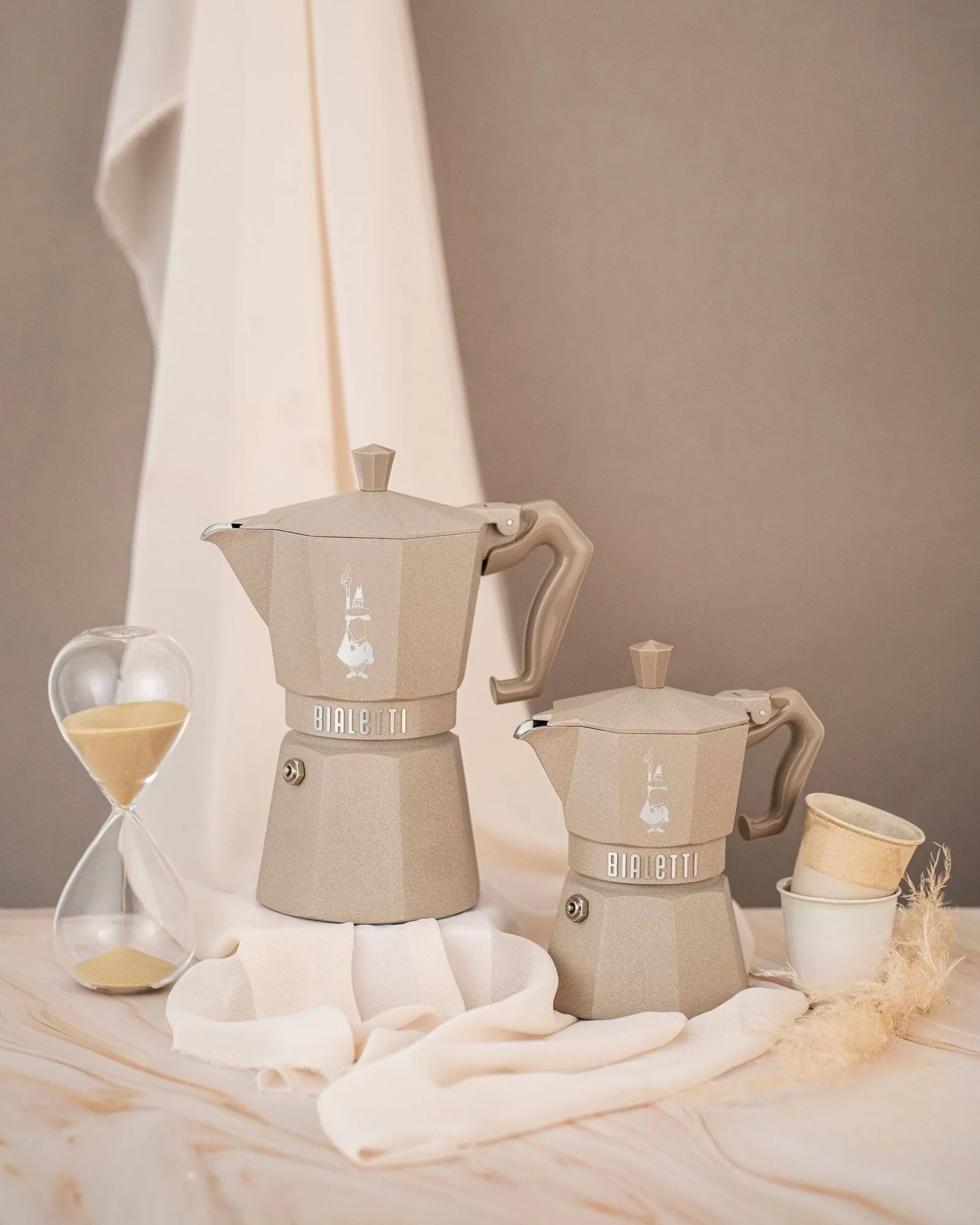 Bialetti exclusive mokkakeitin induktiolle, Beige, 3 kuppia Bialetti