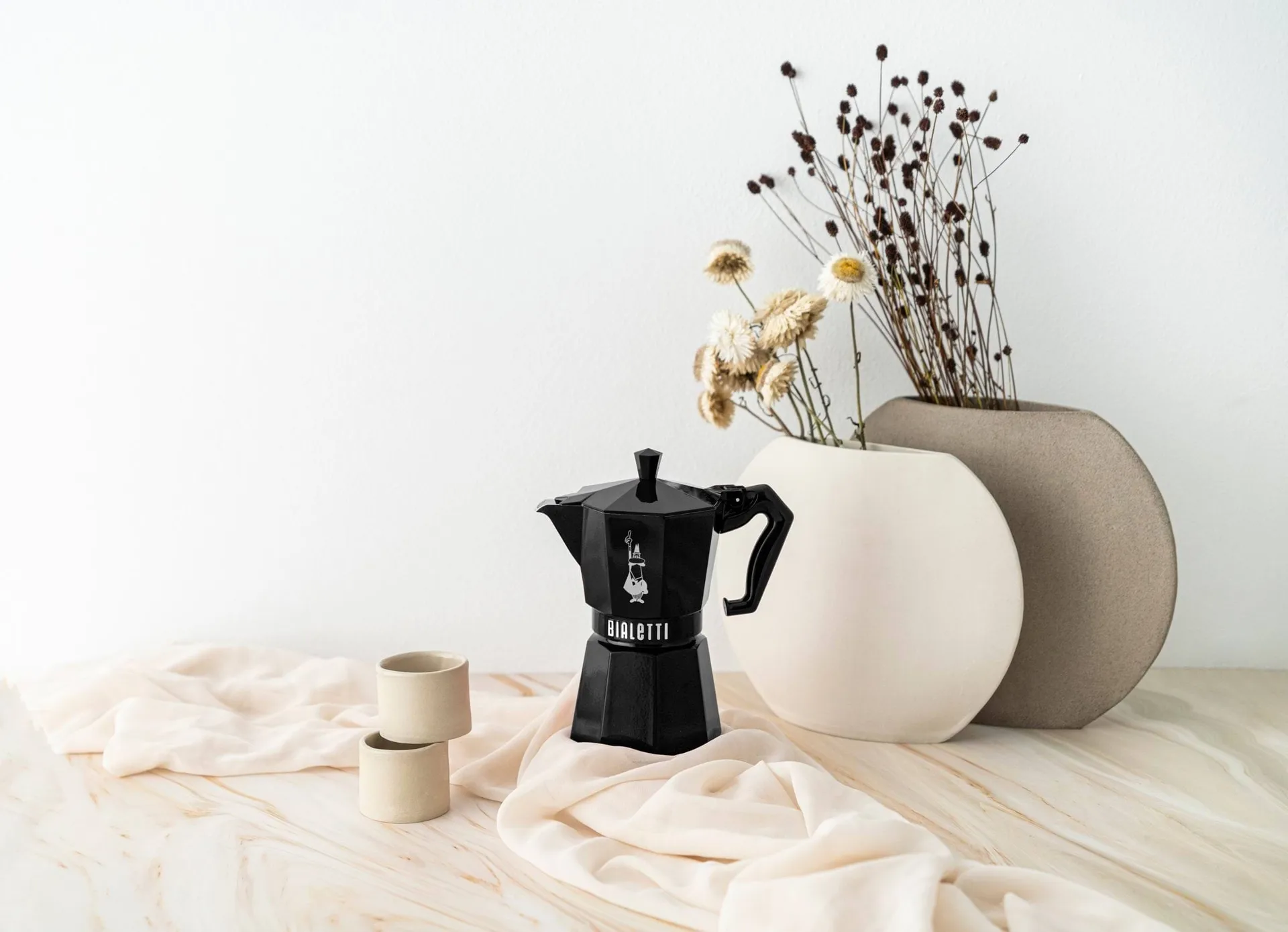 Bialetti exclusive mokkakeitin, Musta, 6 kuppia Bialetti