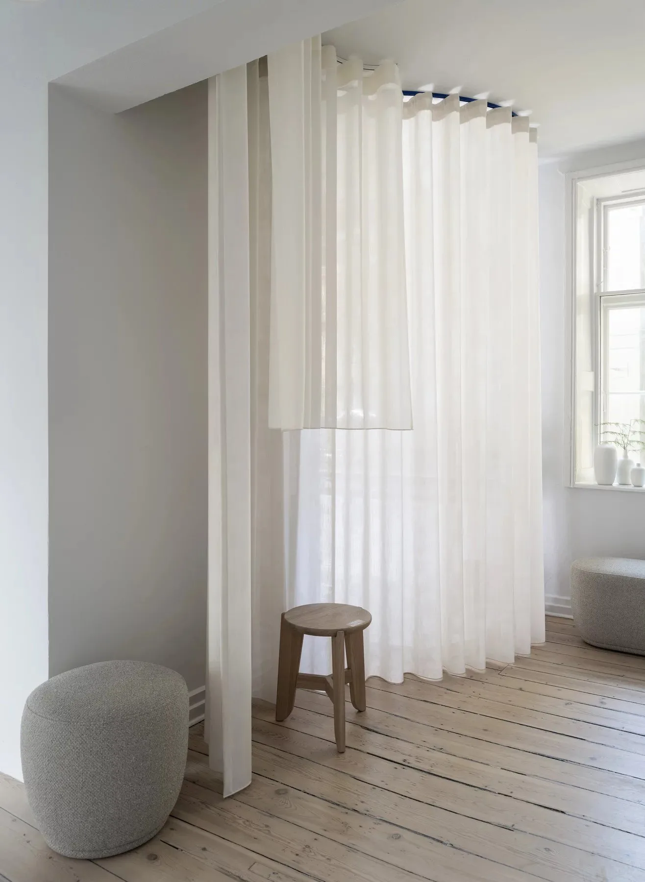 Kuon istuinrahi Ø48x45 cm, Beige Boucla blomus