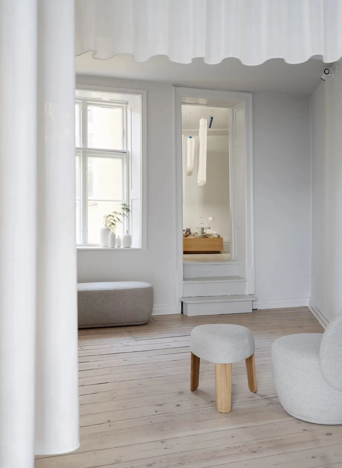 Kuon istuinrahi Ø48x45 cm, Beige Boucla blomus