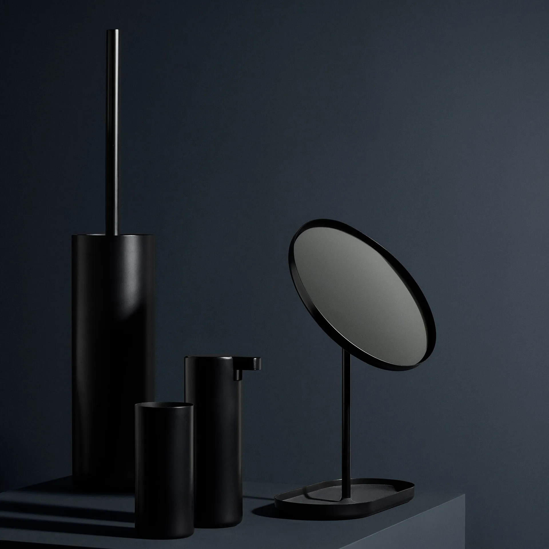 Modo-saippuapumppu, Musta blomus