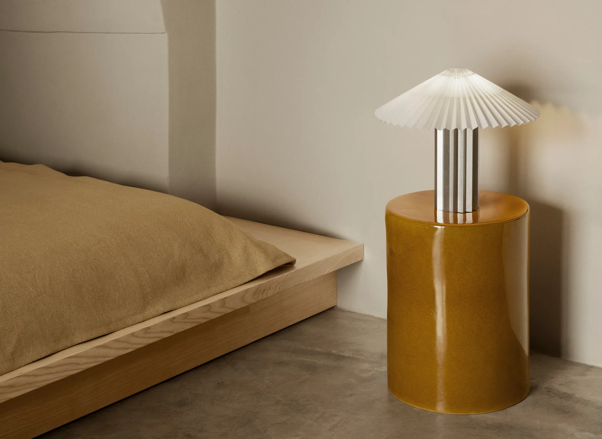 Taite pöytälamppu, Lily white, Ø36,5×31 cm blomus