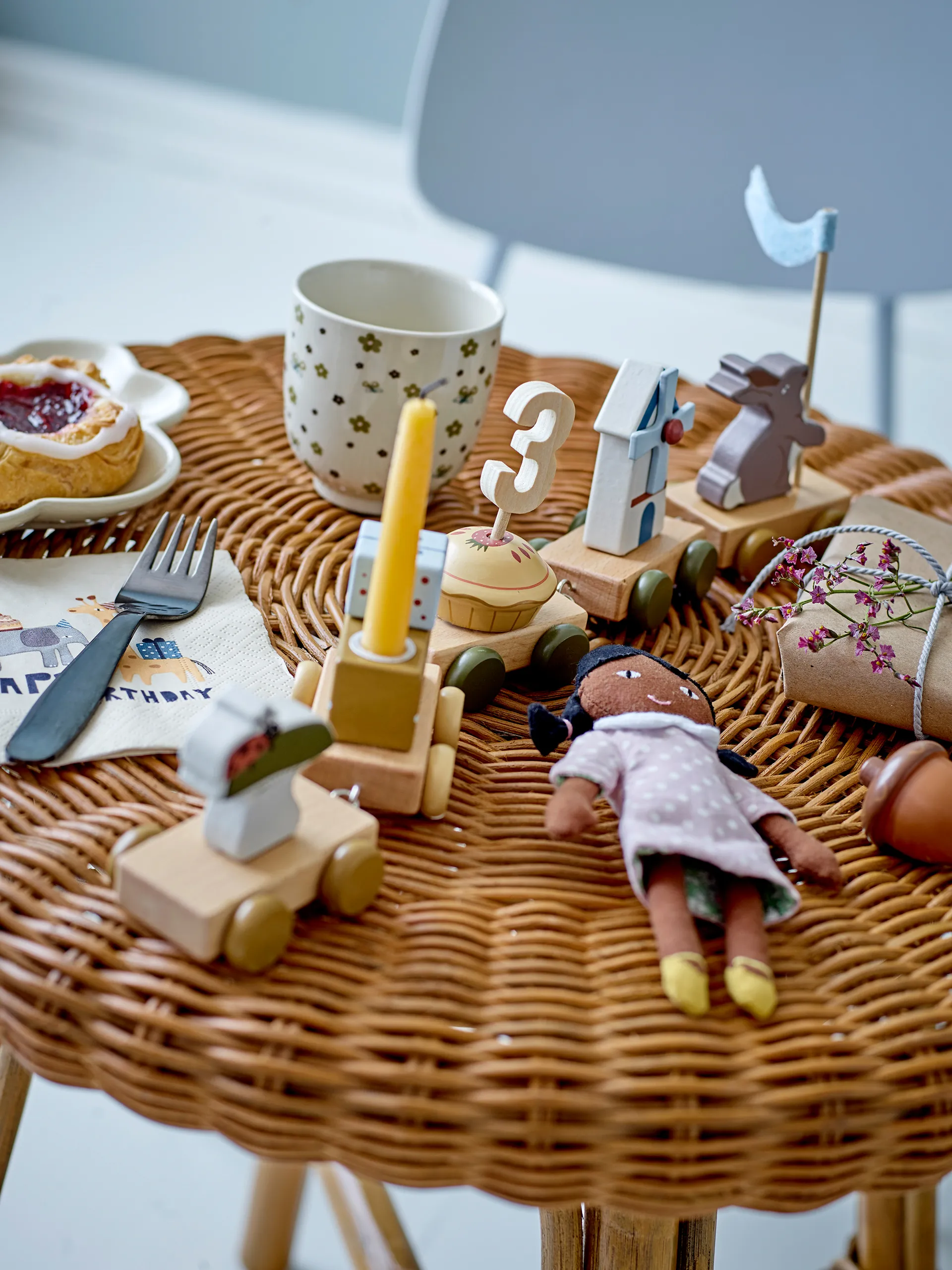 Alfi syntymäpäiväjuna 39 cm, Ruskea Bloomingville