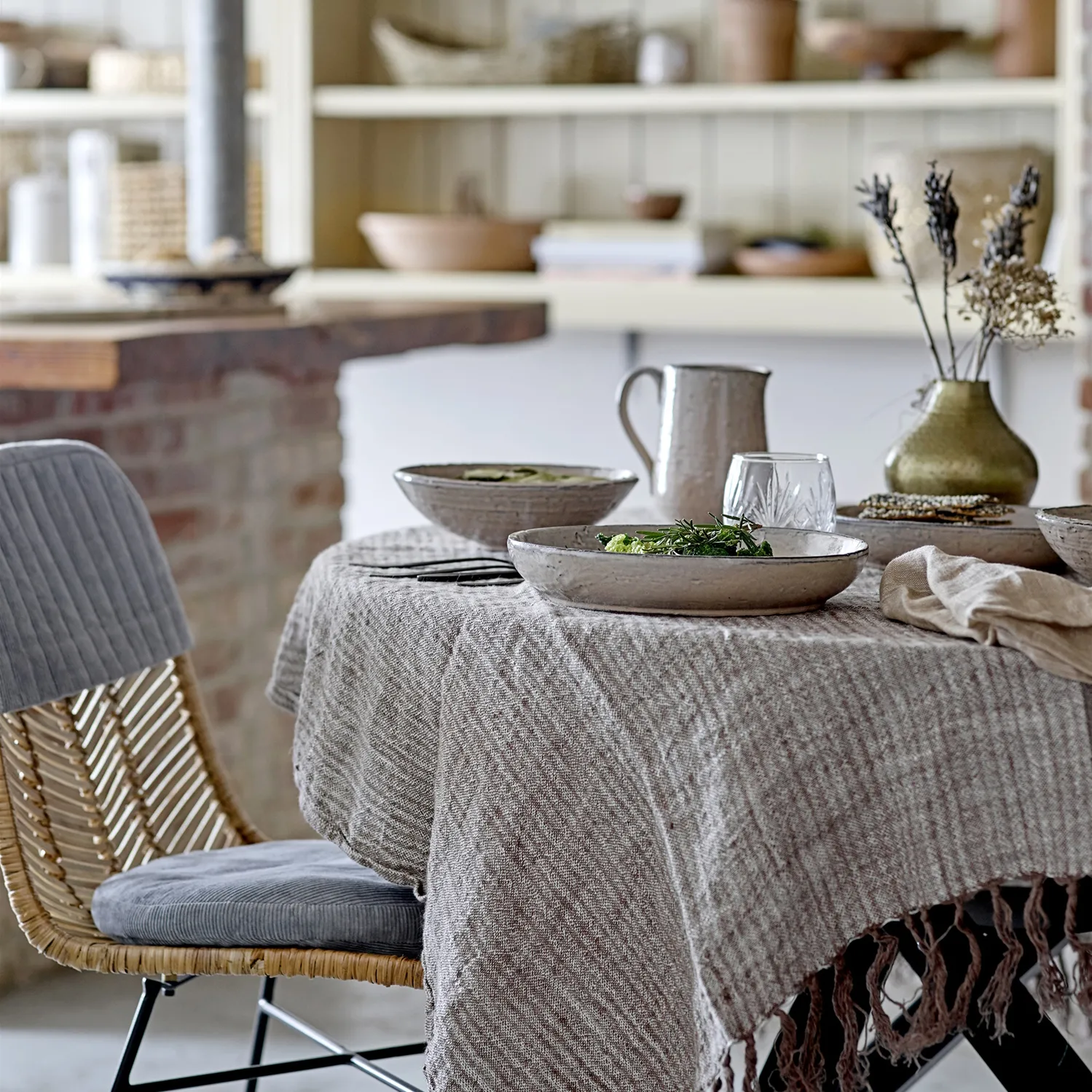 Alia lautanen kivitavaraa, vaaleanpunainen, 27 cm Bloomingville