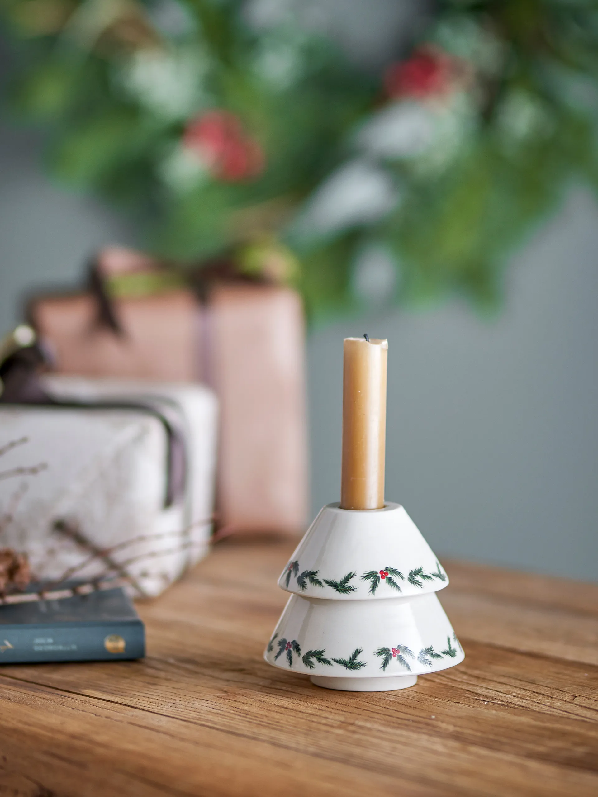 Berry kynttilänjalka Ø10 cm, Valkoinen Bloomingville